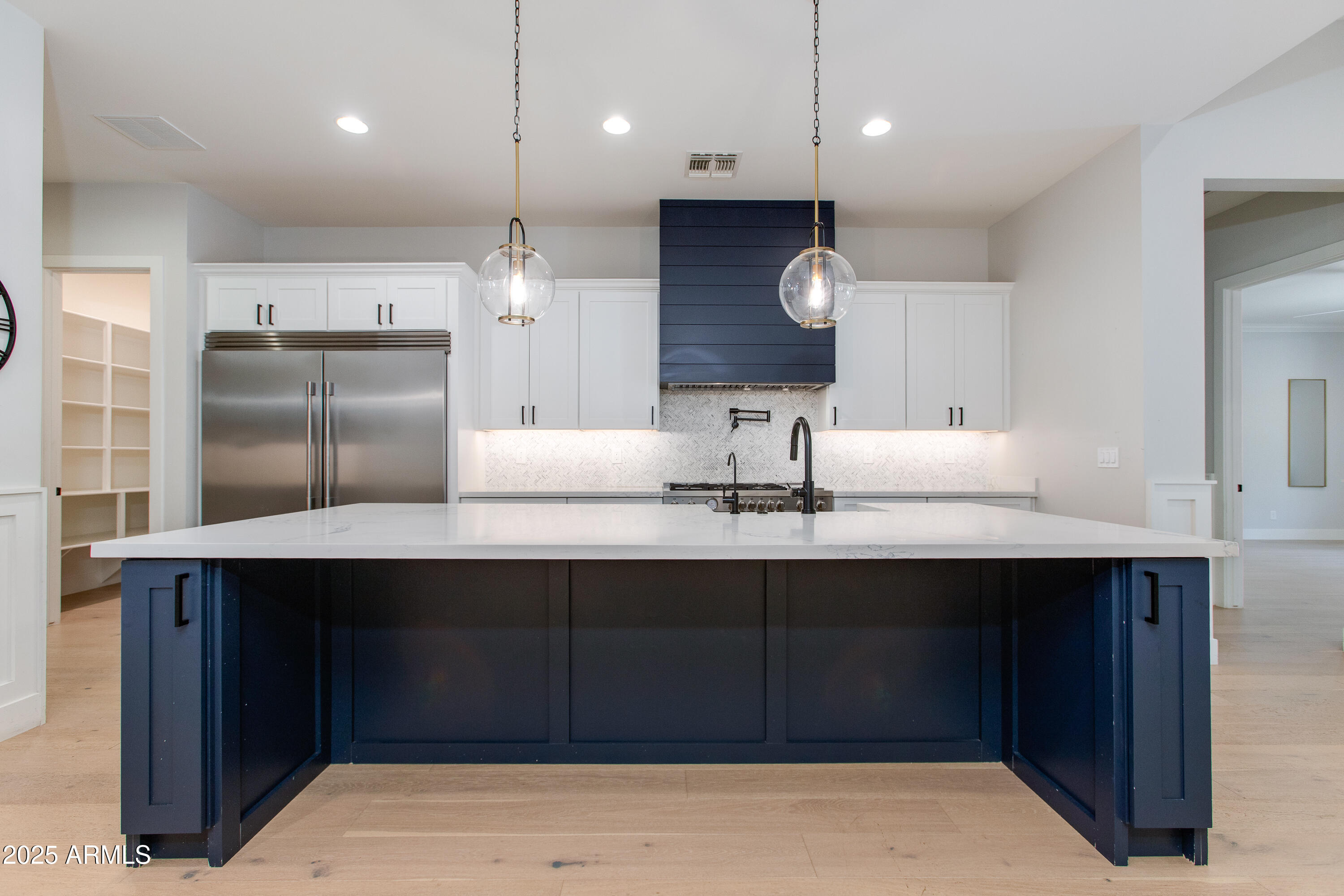 3802 E HIGHLAND Avenue