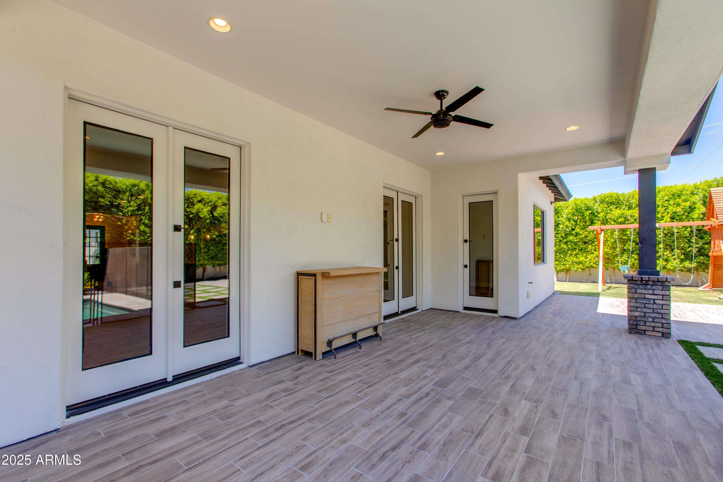 3802 E HIGHLAND Avenue