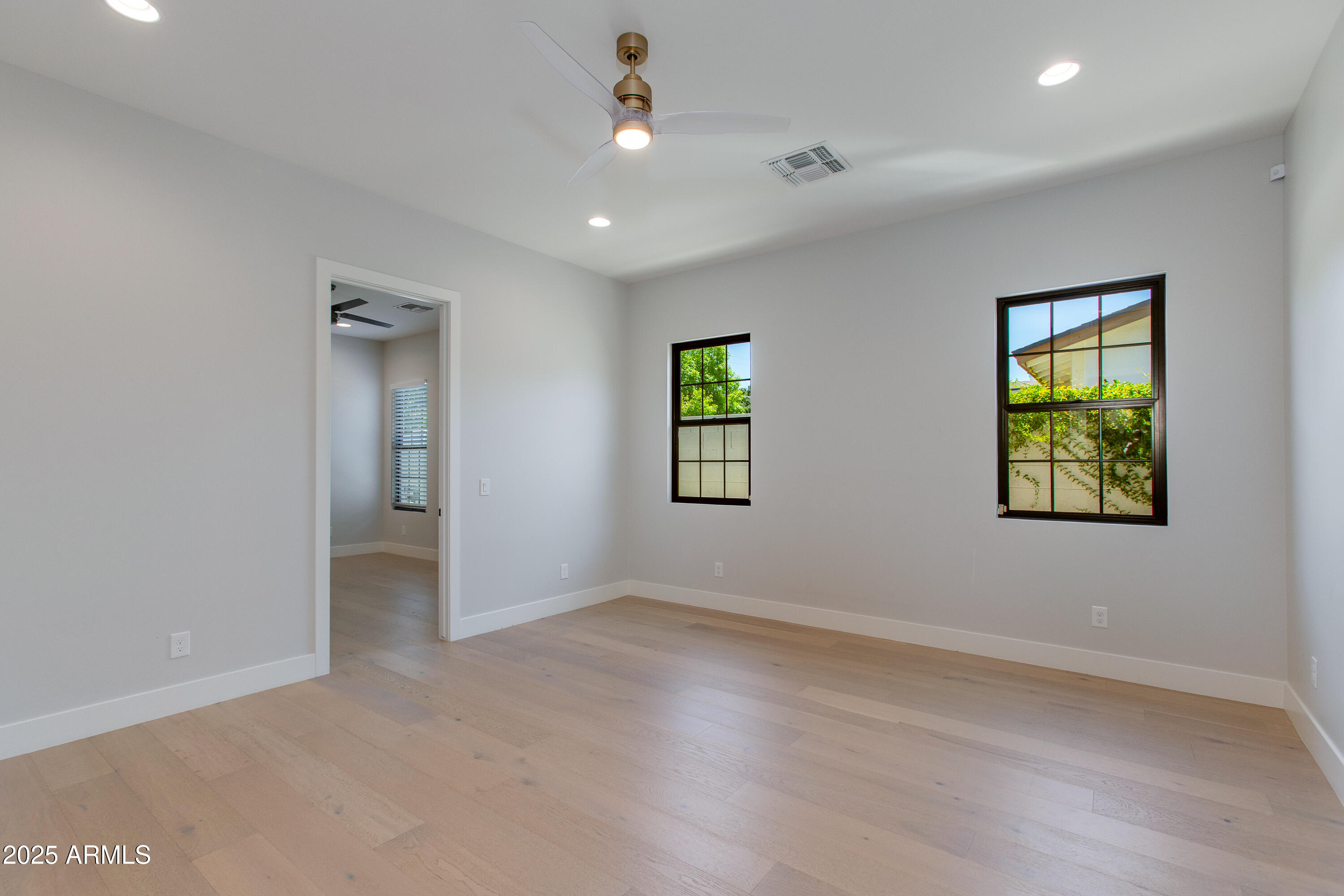 3802 E HIGHLAND Avenue