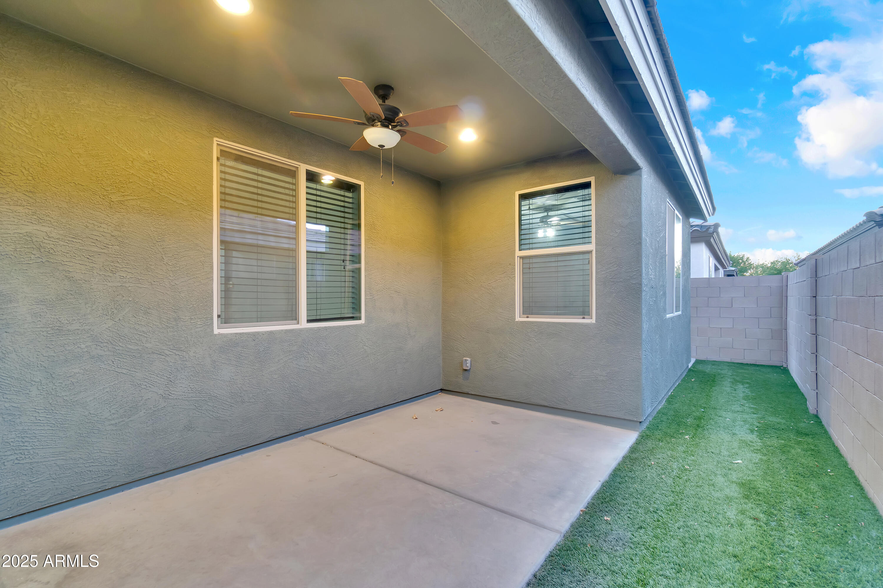 9766 E PALLADIUM Drive