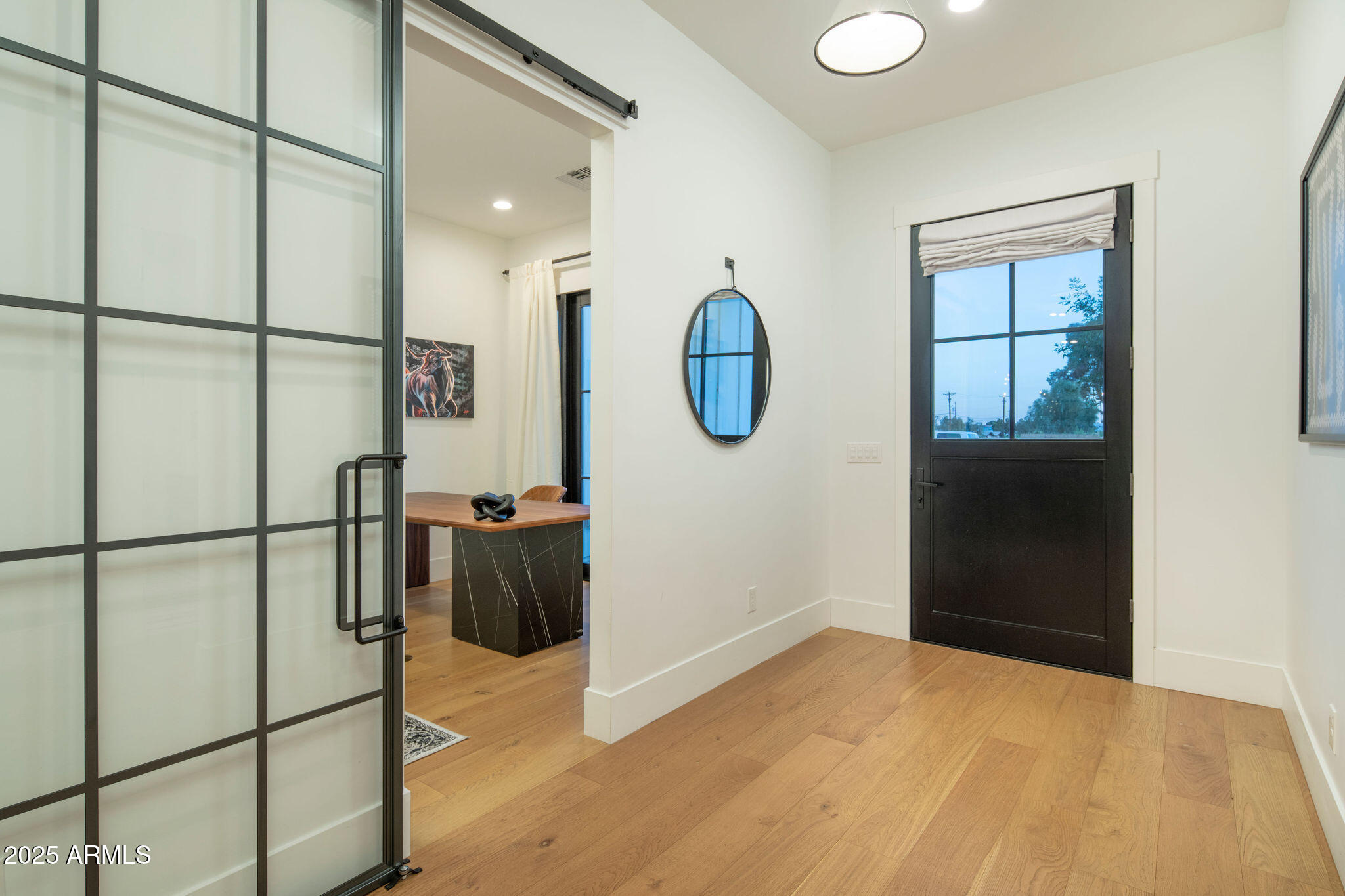 3538 E GLENROSA Avenue