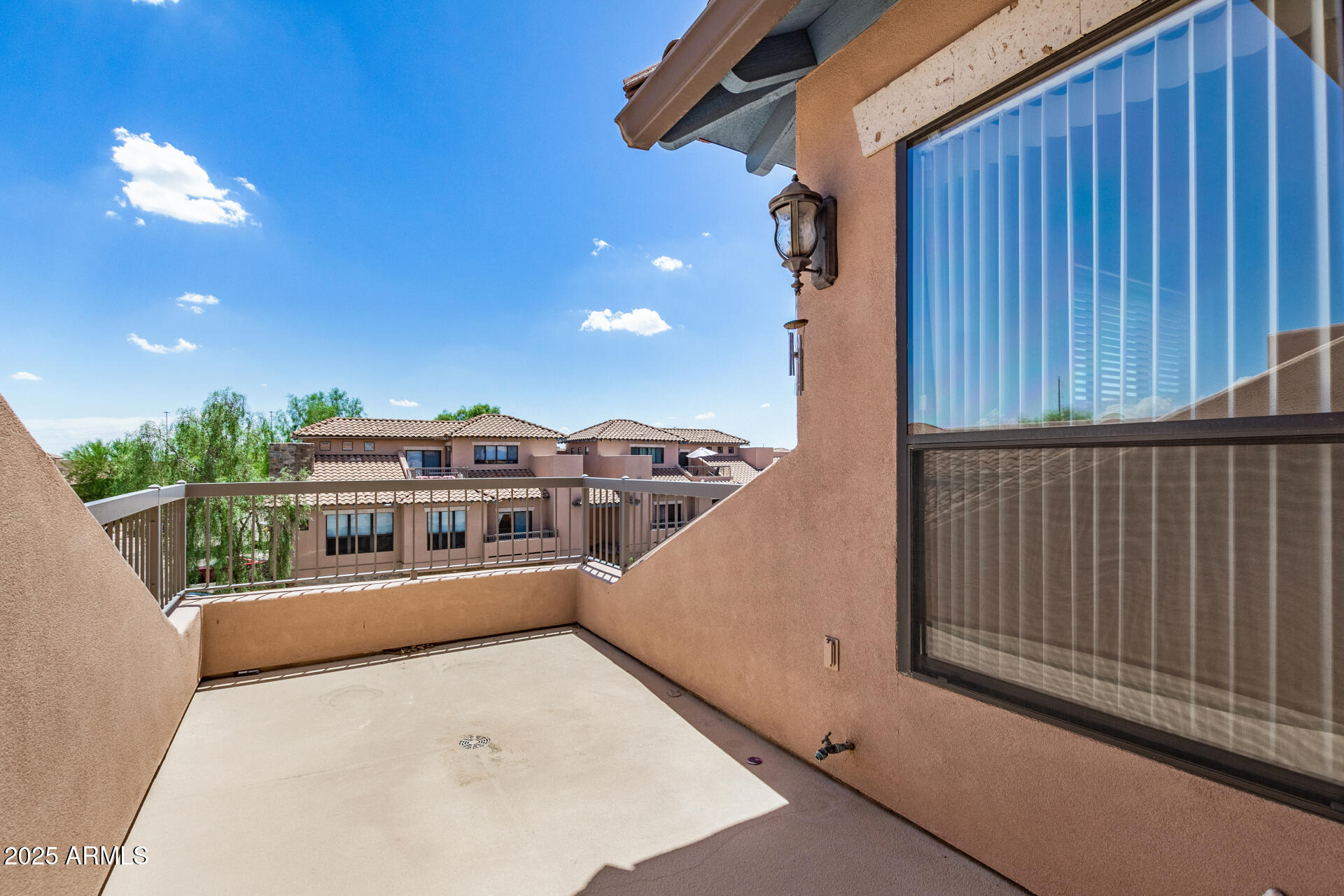 20660 N 40TH Street, 2056