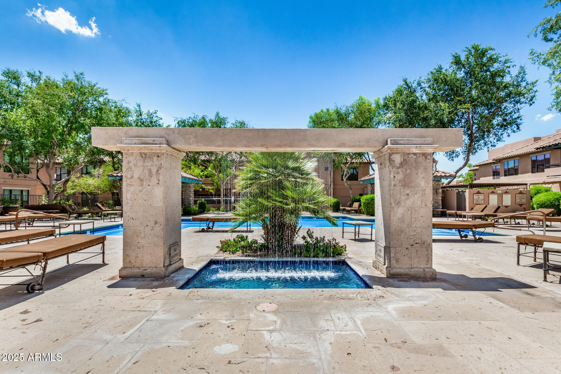 20660 N 40TH Street, 2056