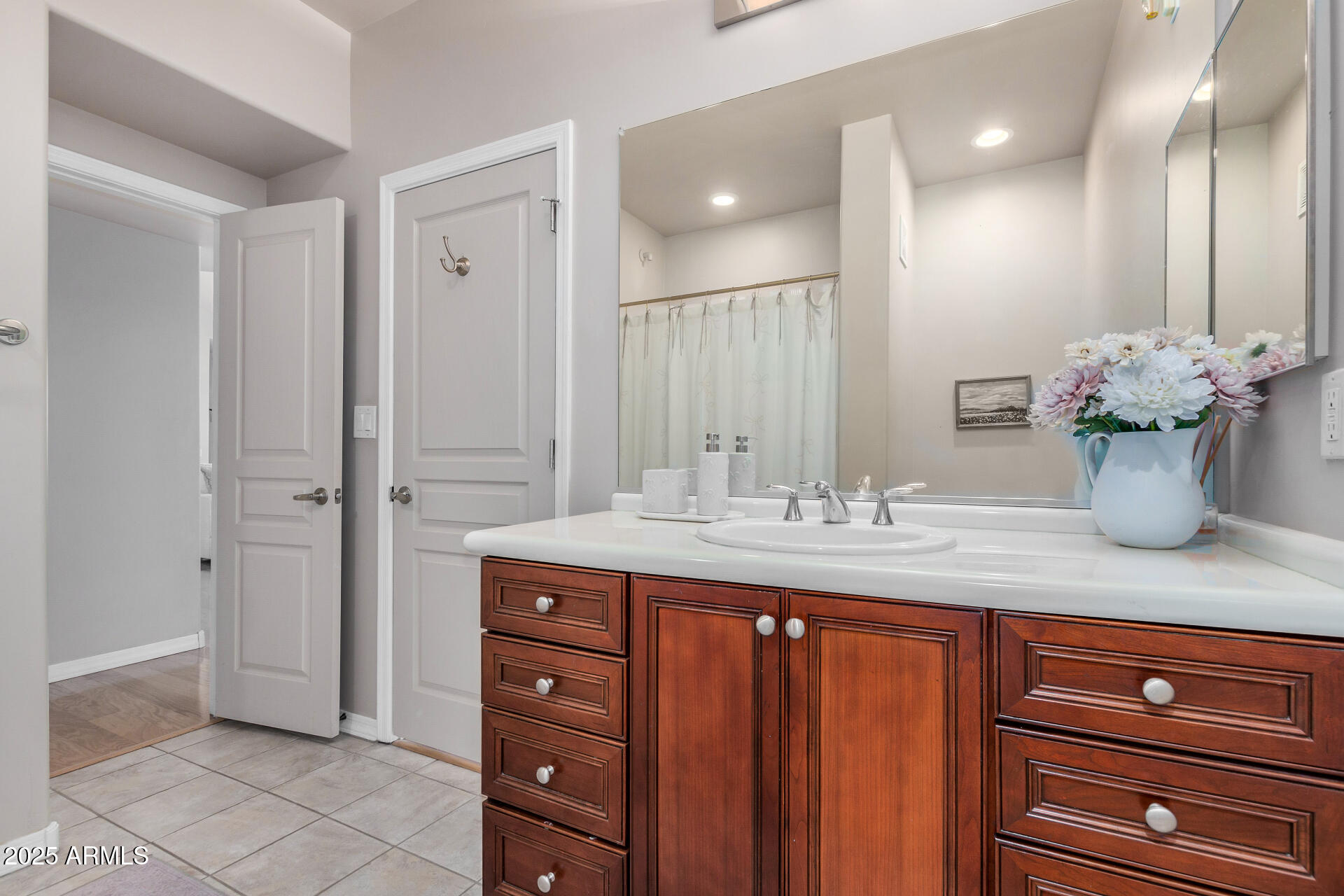 20660 N 40TH Street, 2056