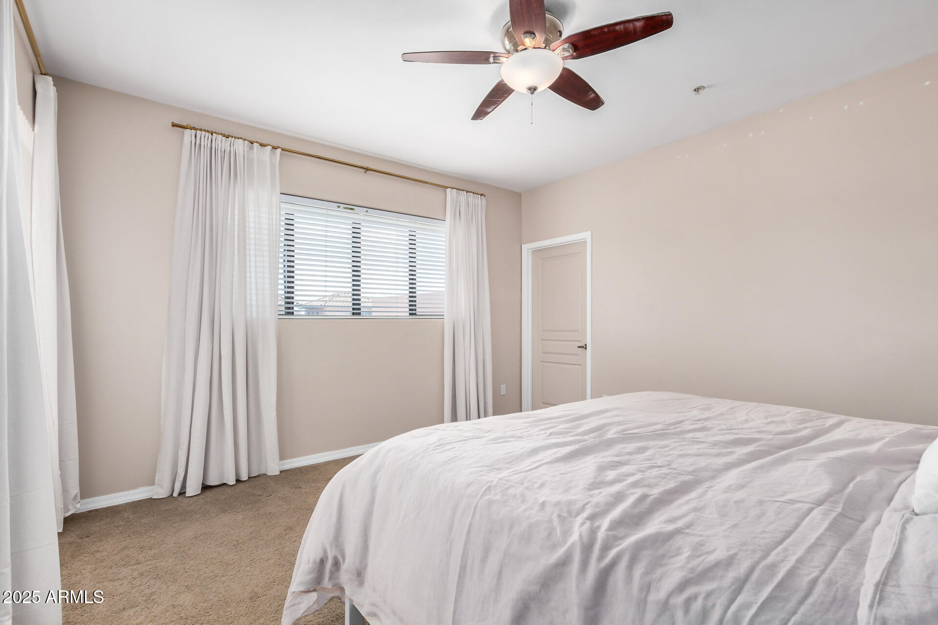 20660 N 40TH Street, 2056