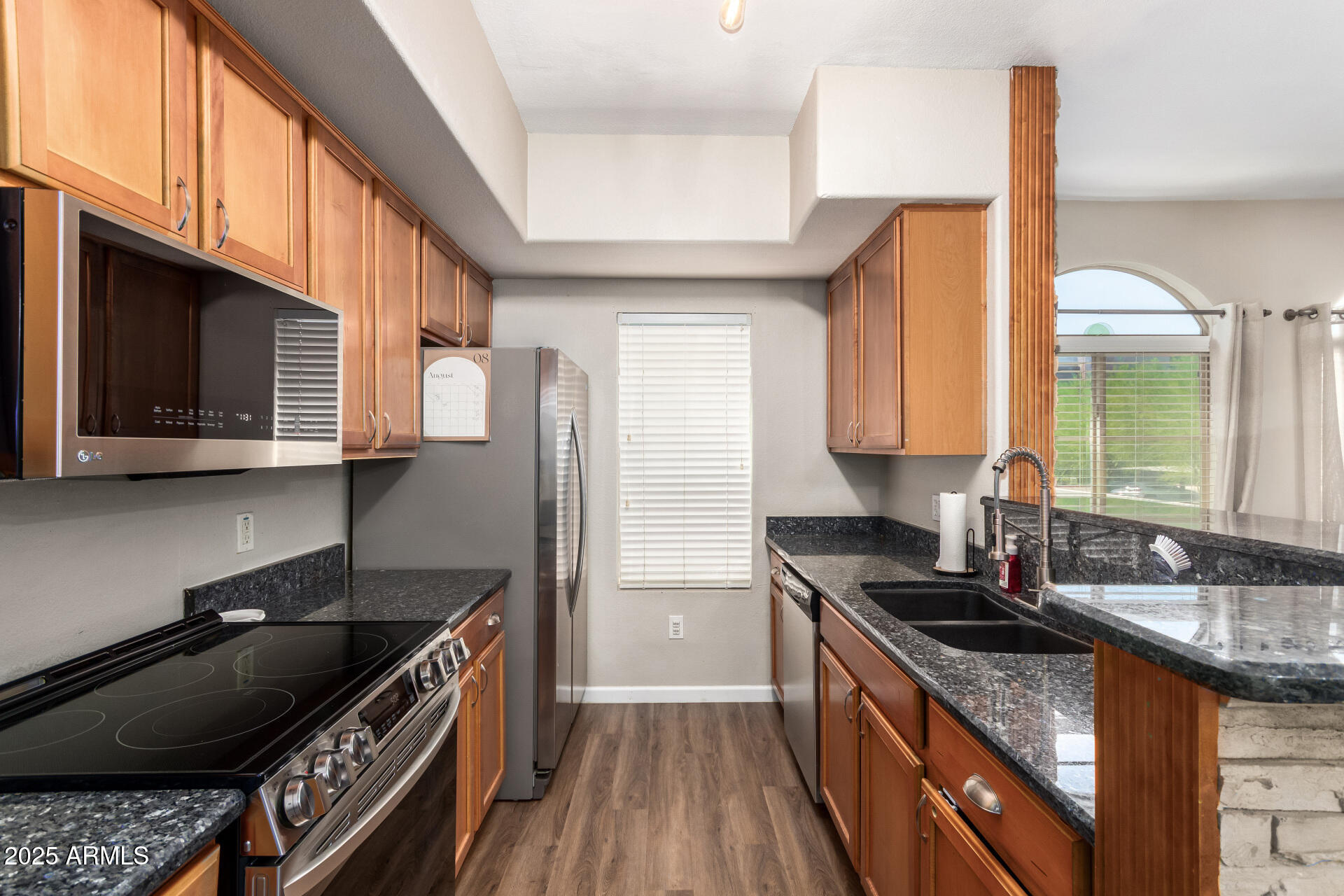 2401 E RIO SALADO Parkway 1196