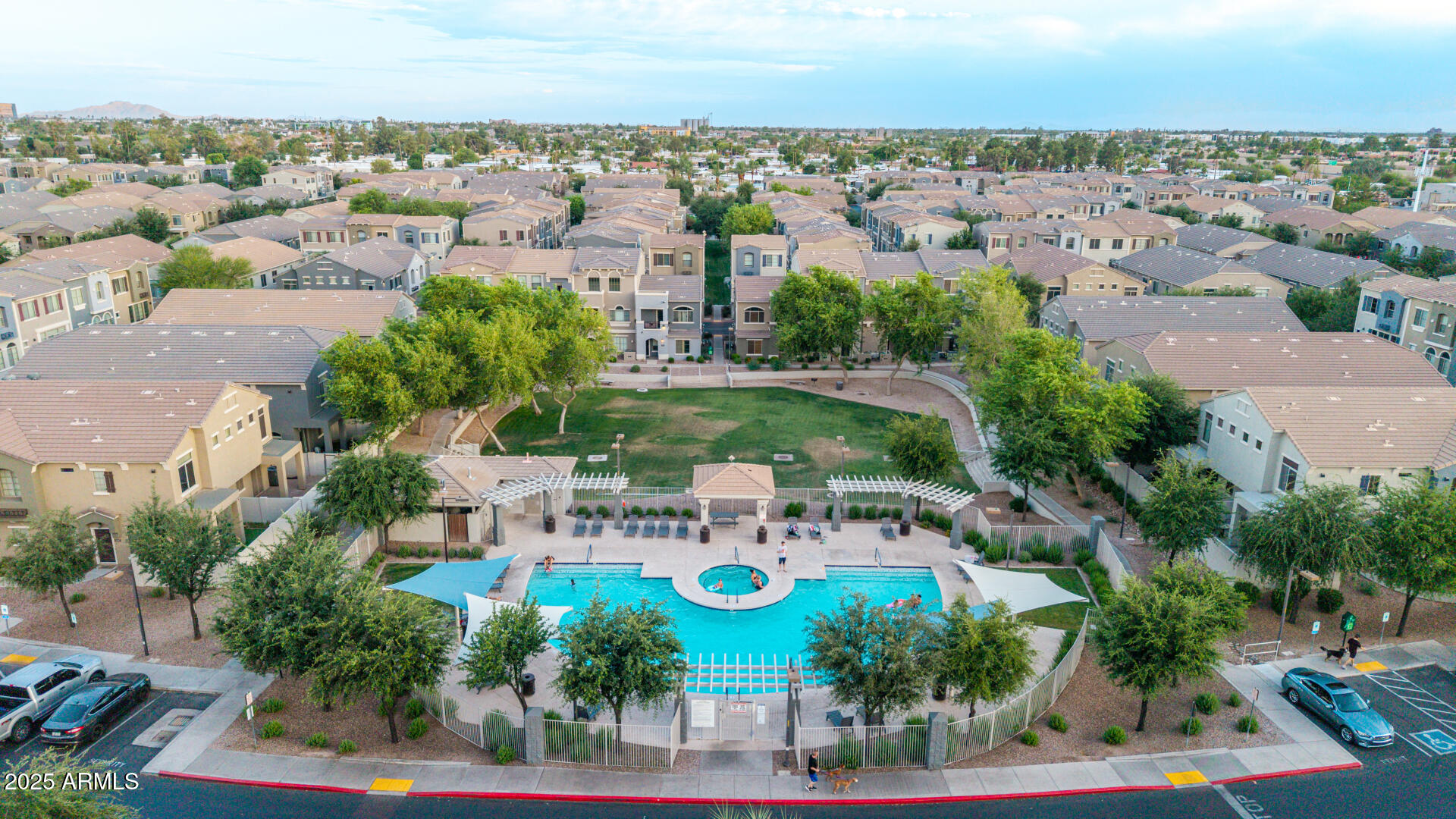 2401 E RIO SALADO Parkway 1196
