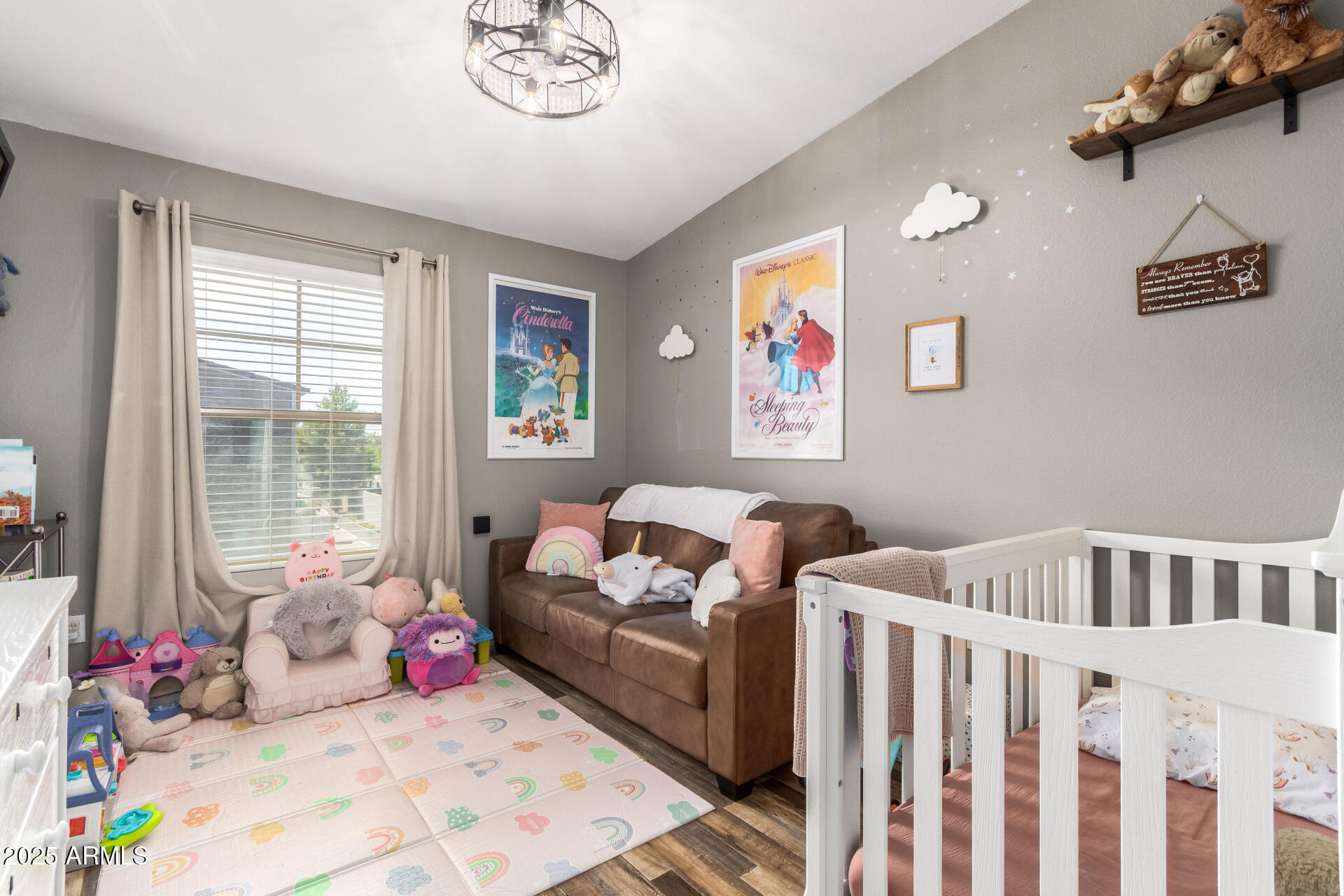 2401 E RIO SALADO Parkway 1196