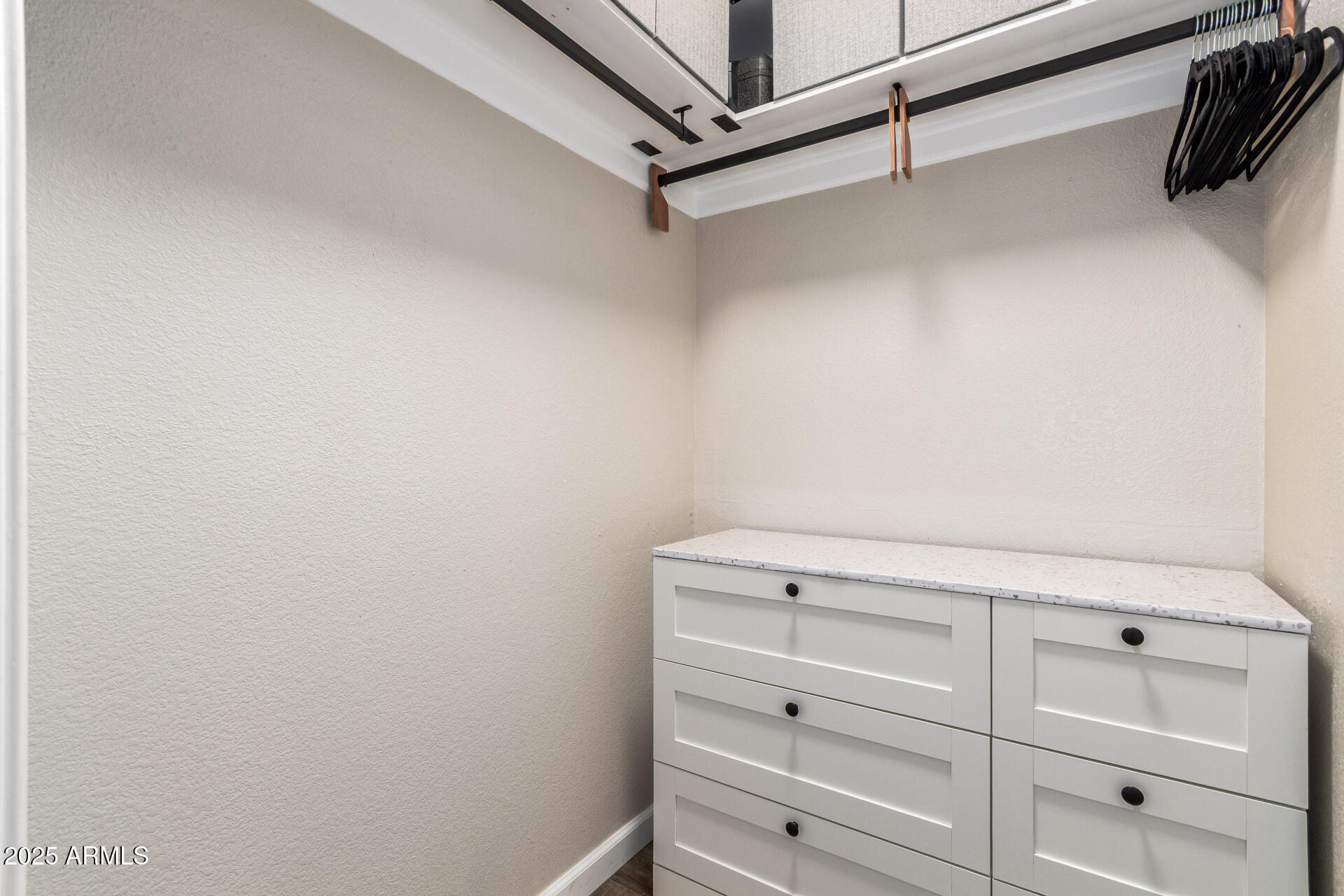 2401 E RIO SALADO Parkway 1196