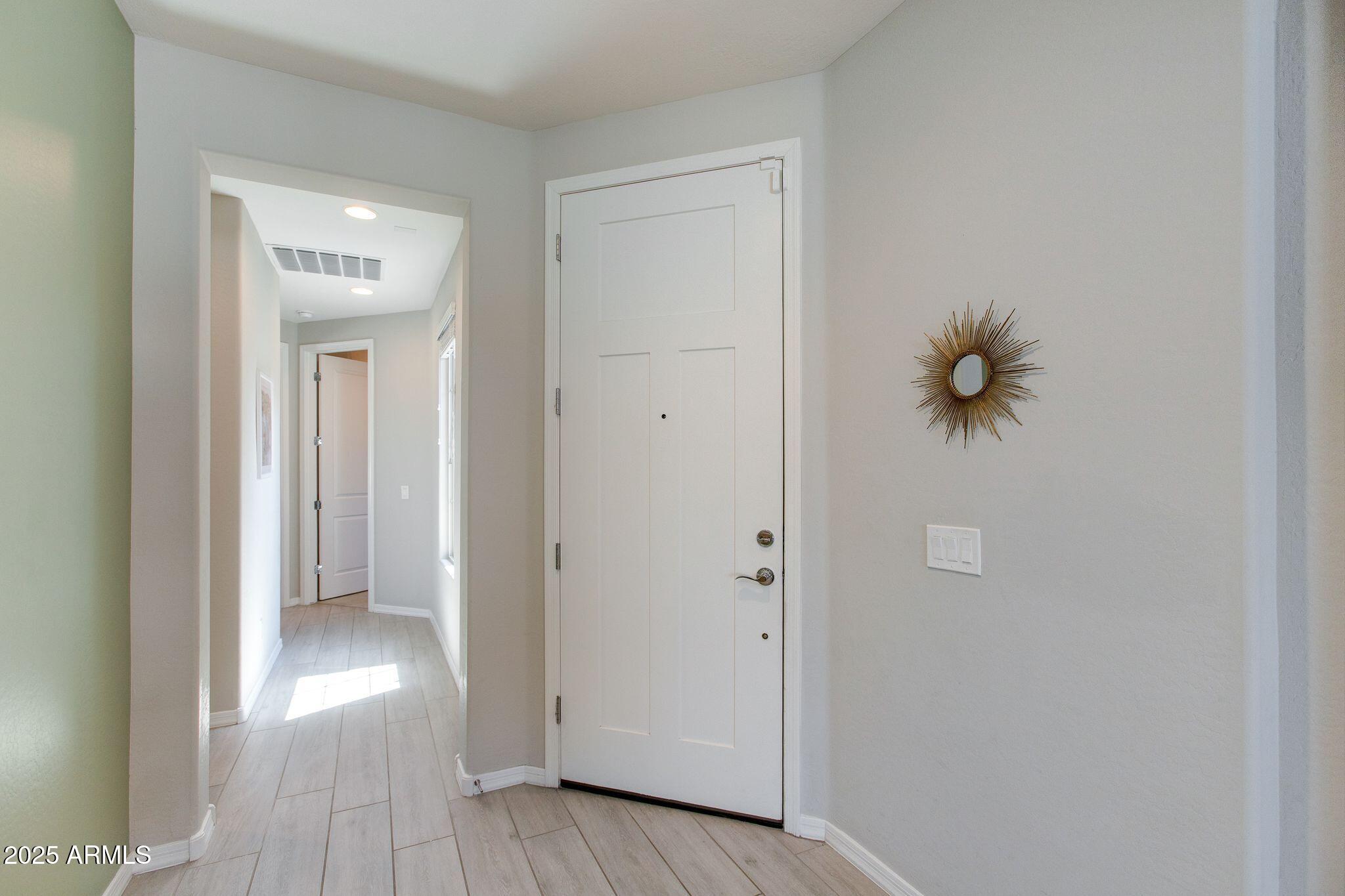 2528 E ALTA VISTA Road