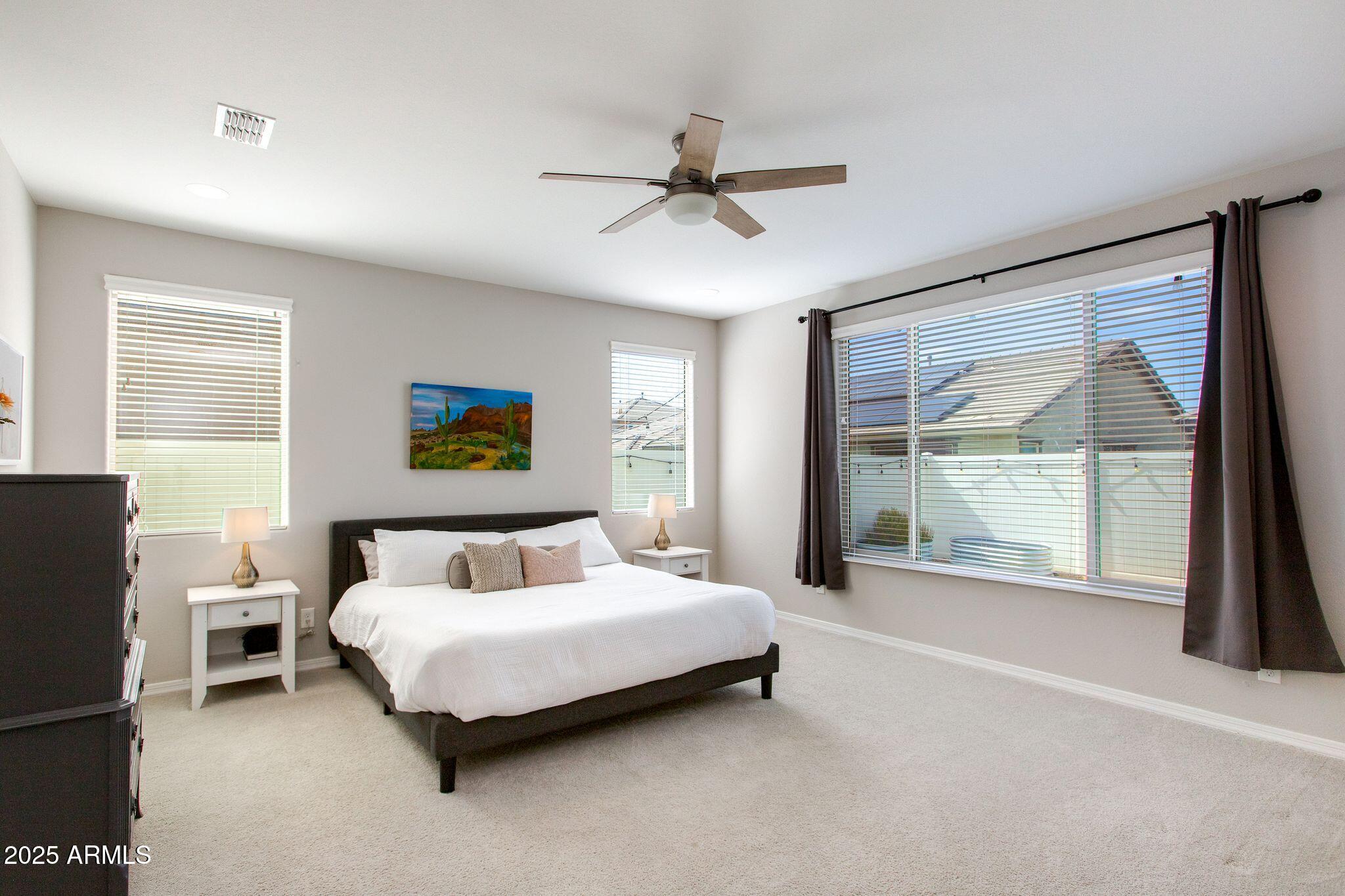 2528 E ALTA VISTA Road