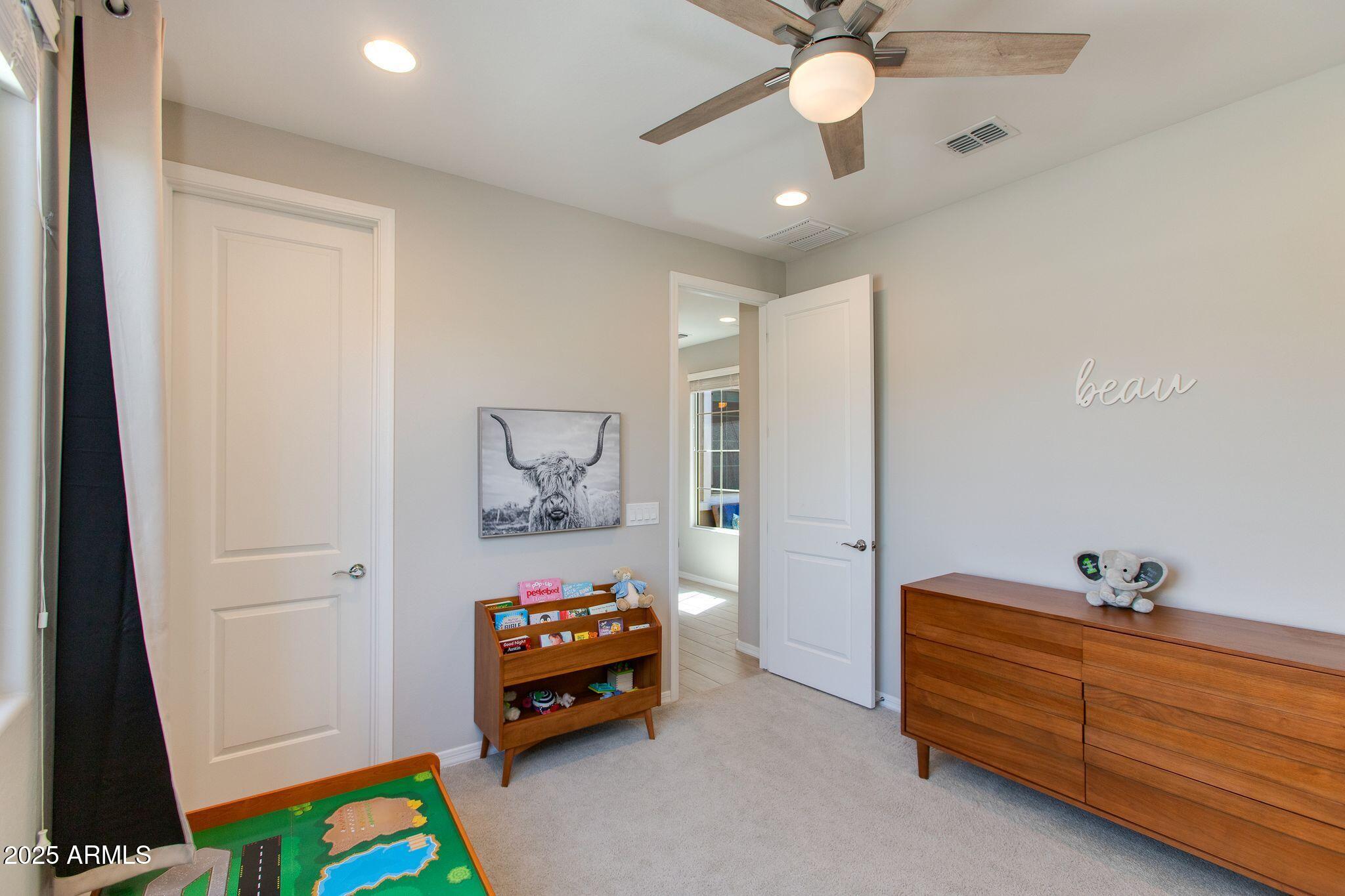 2528 E ALTA VISTA Road