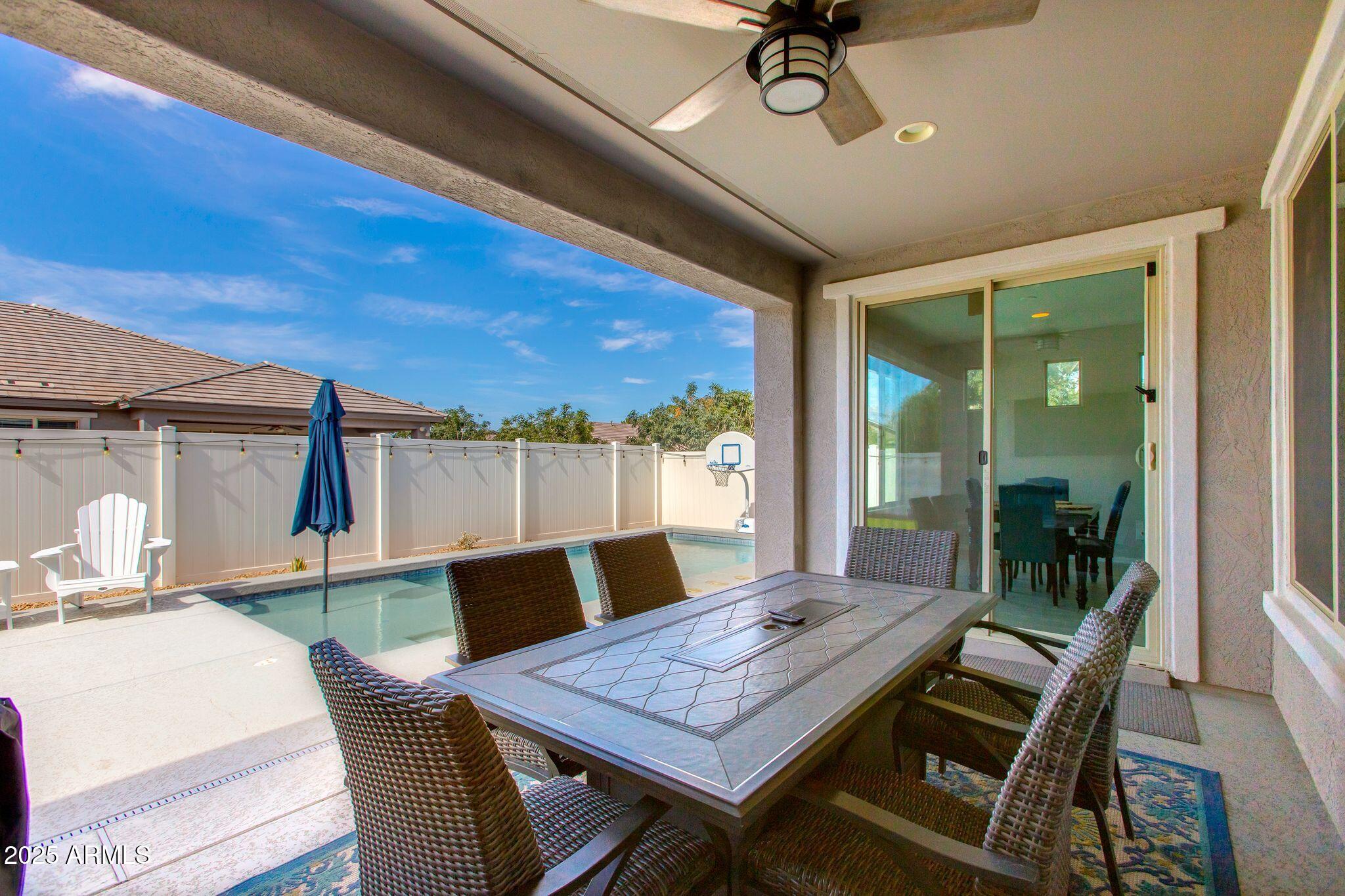 2528 E ALTA VISTA Road