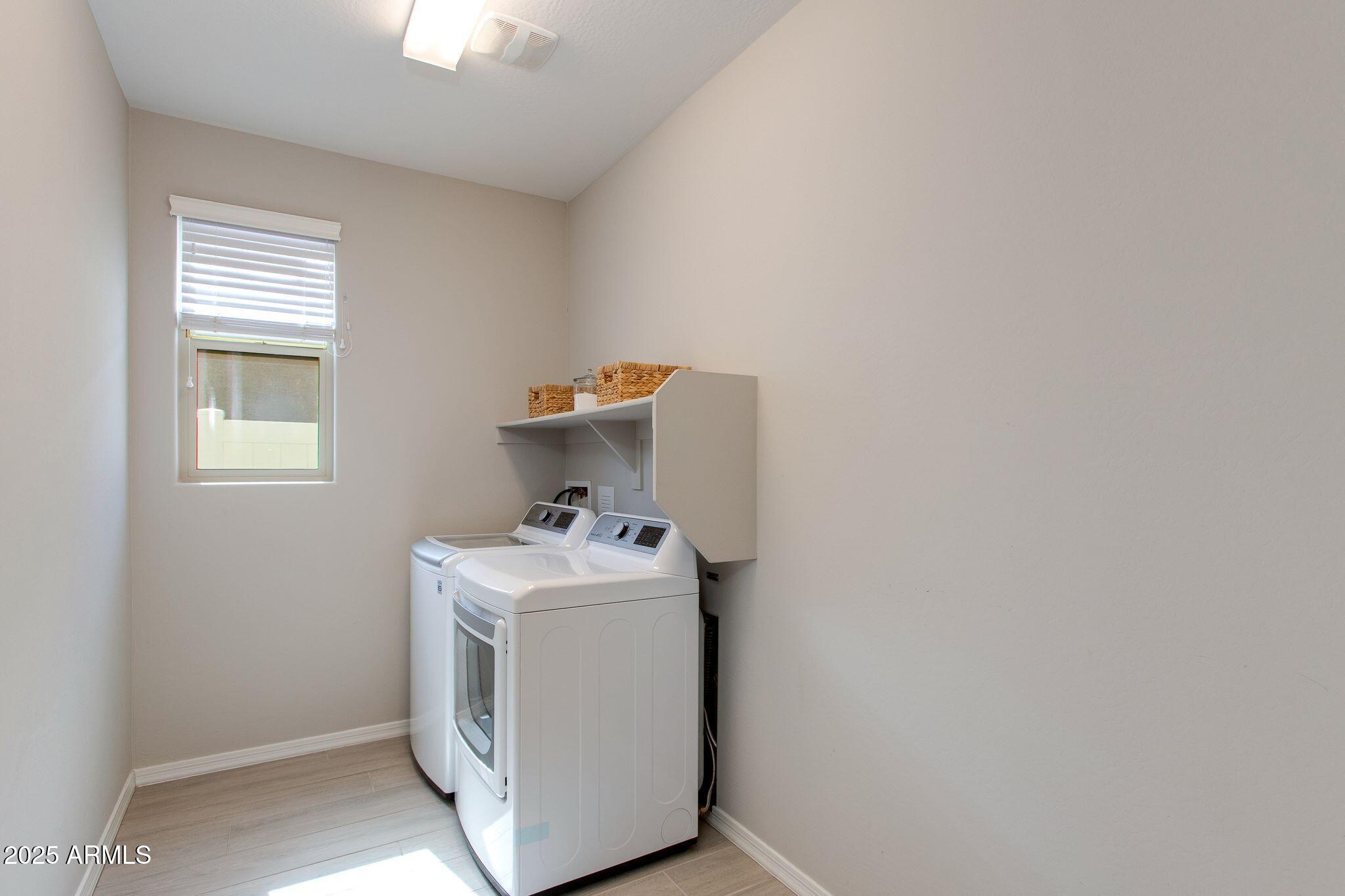 2528 E ALTA VISTA Road