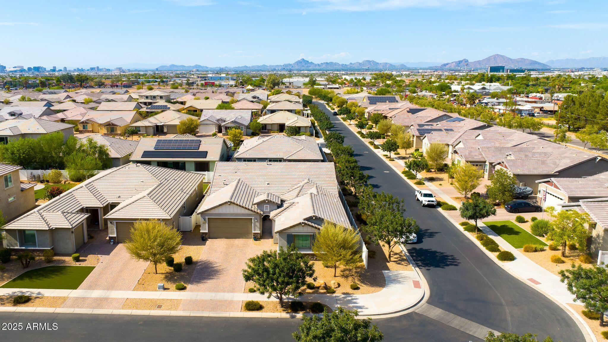 2528 E ALTA VISTA Road