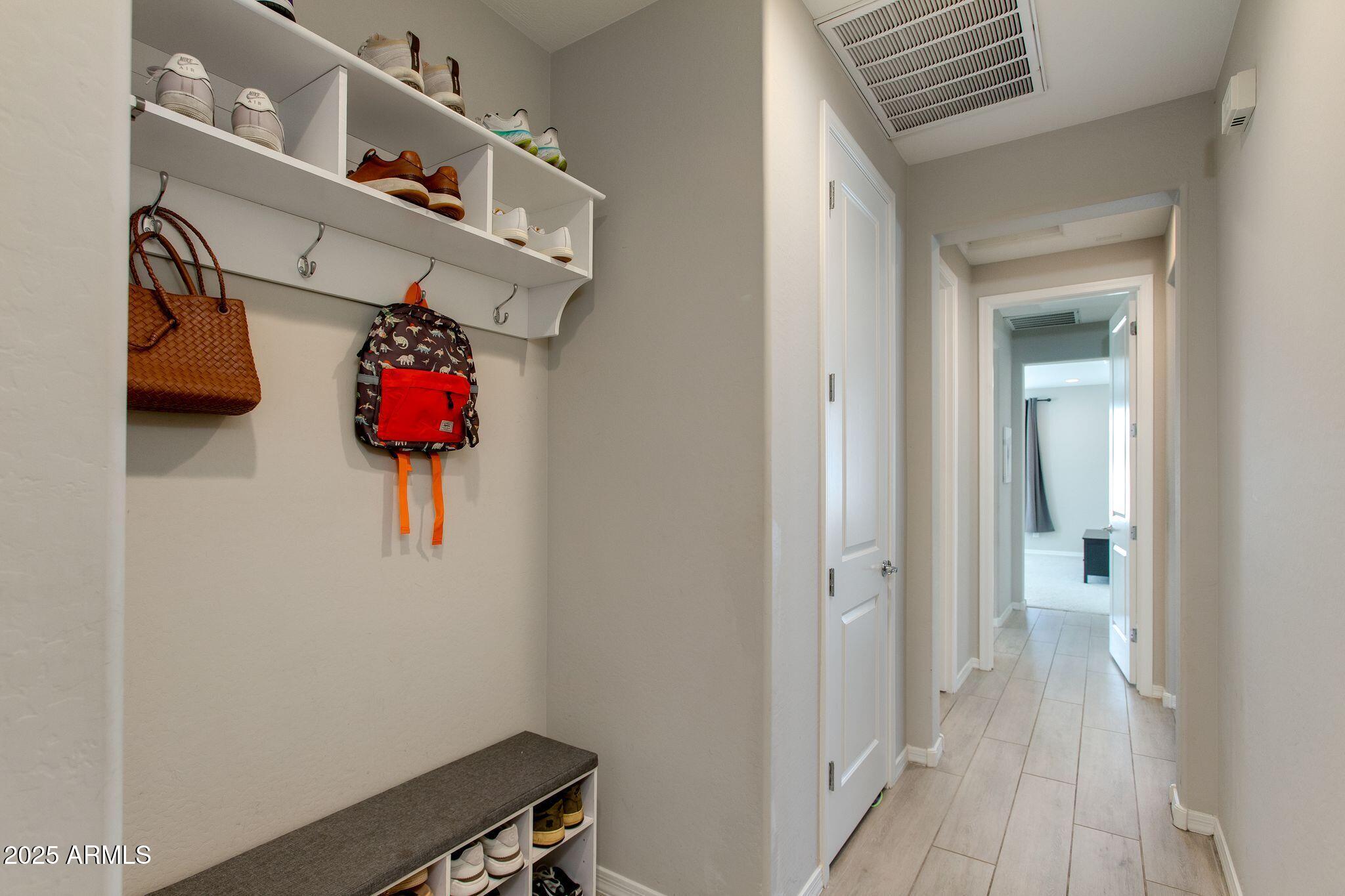 2528 E ALTA VISTA Road