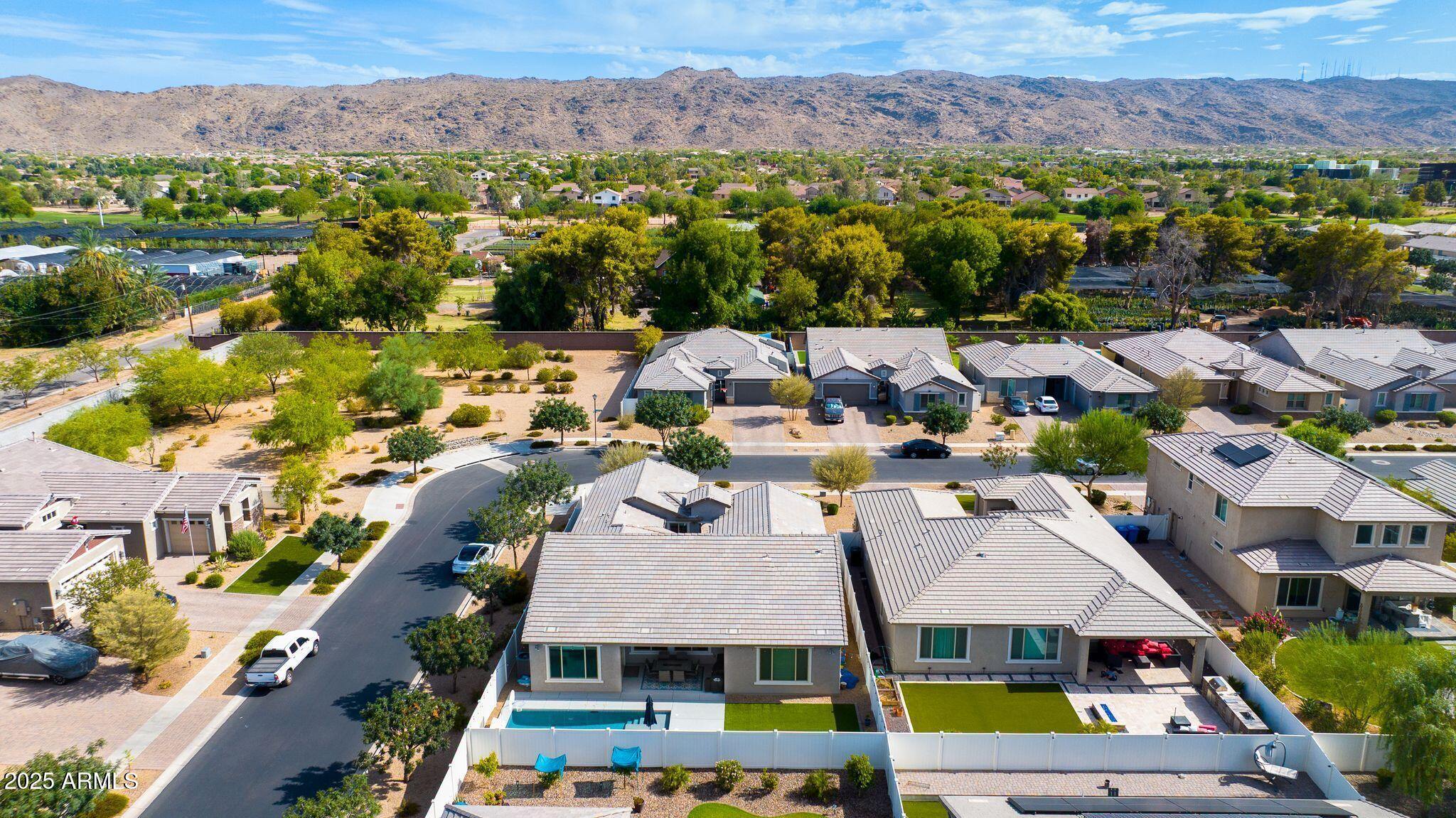 2528 E ALTA VISTA Road