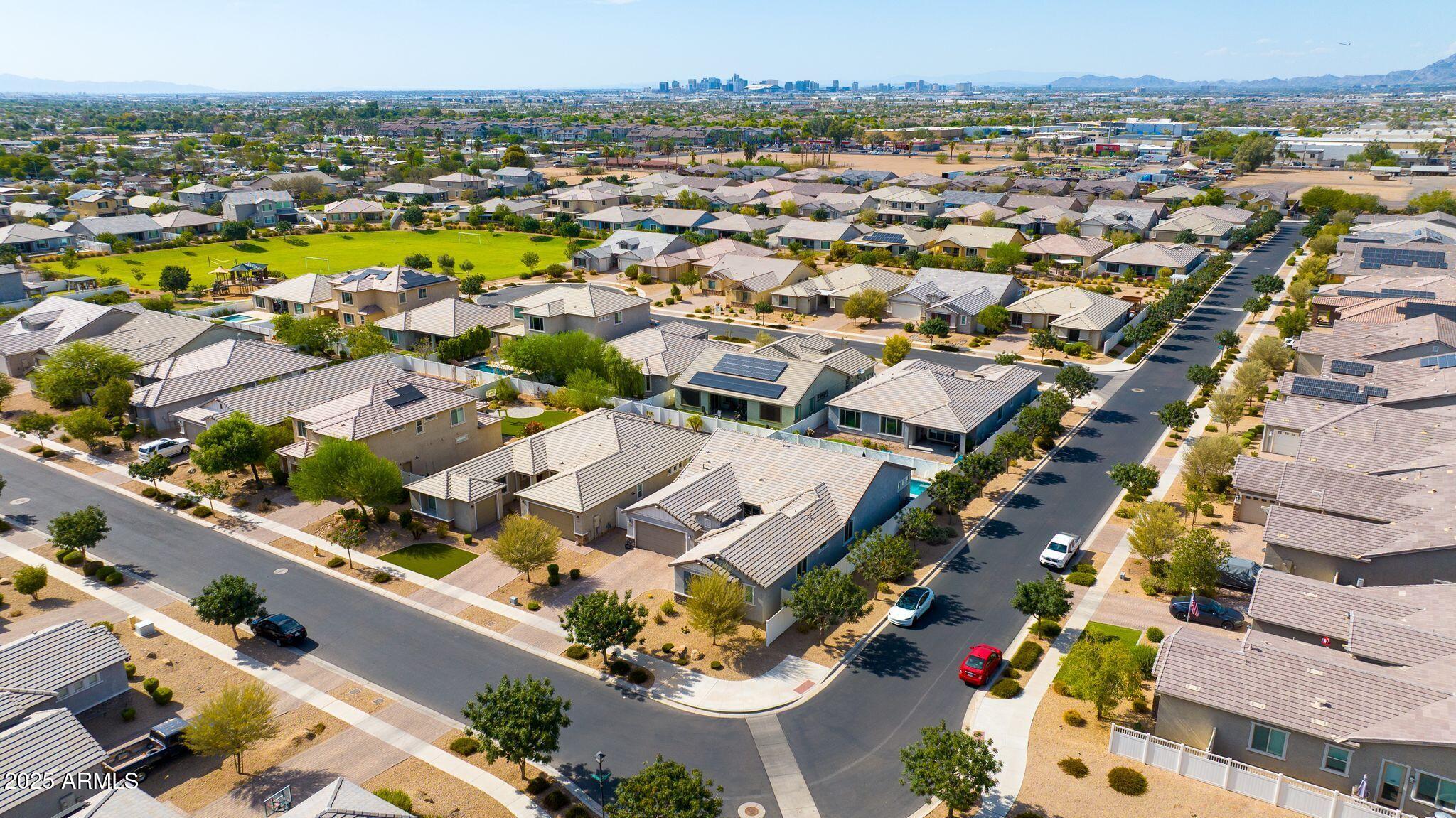 2528 E ALTA VISTA Road