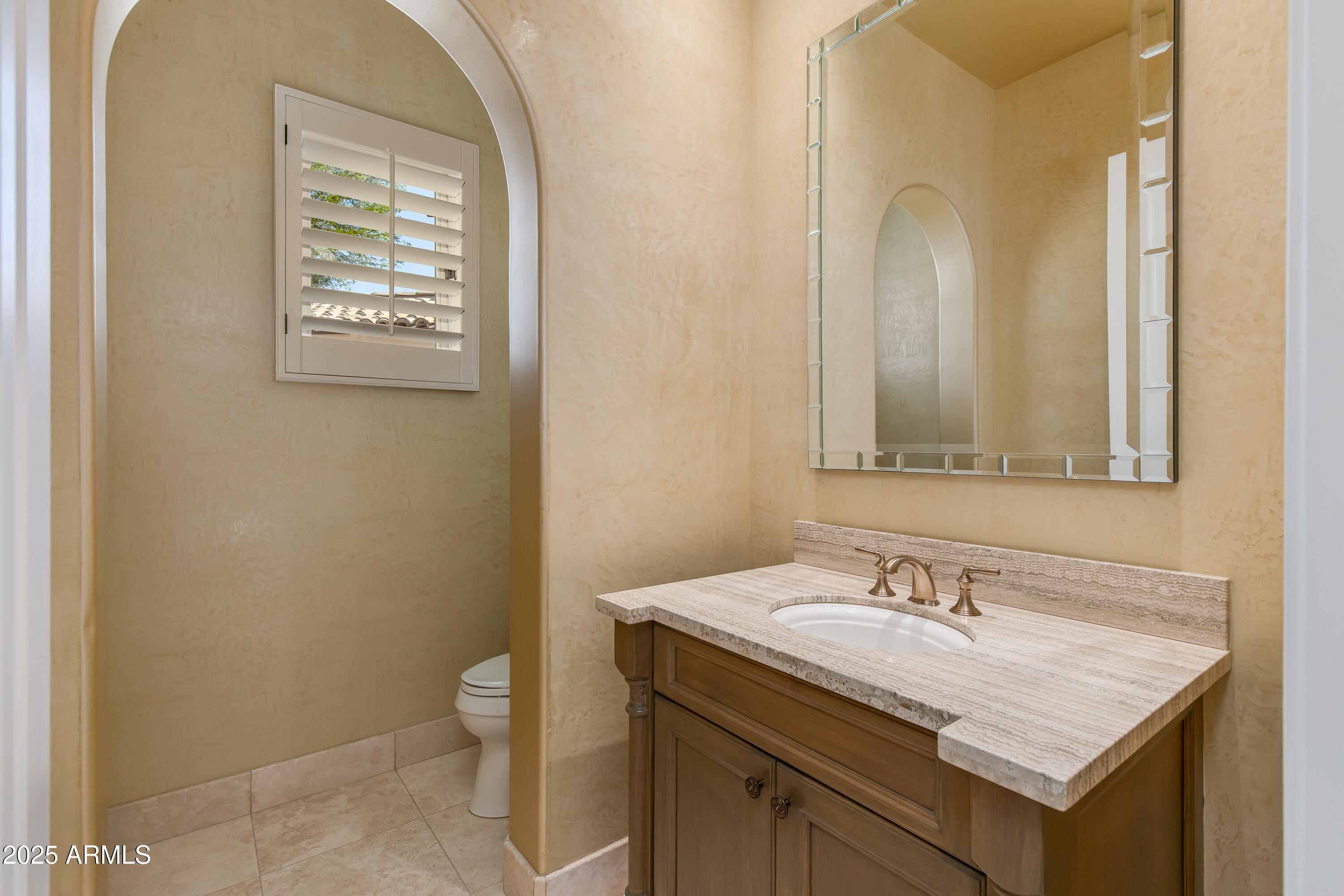 3905 E SIERRA VISTA Drive