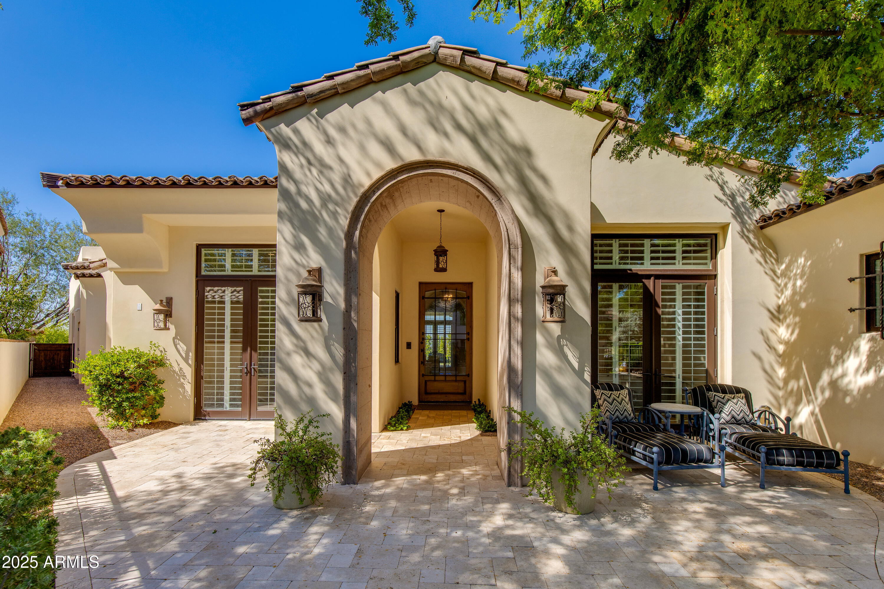 3905 E SIERRA VISTA Drive