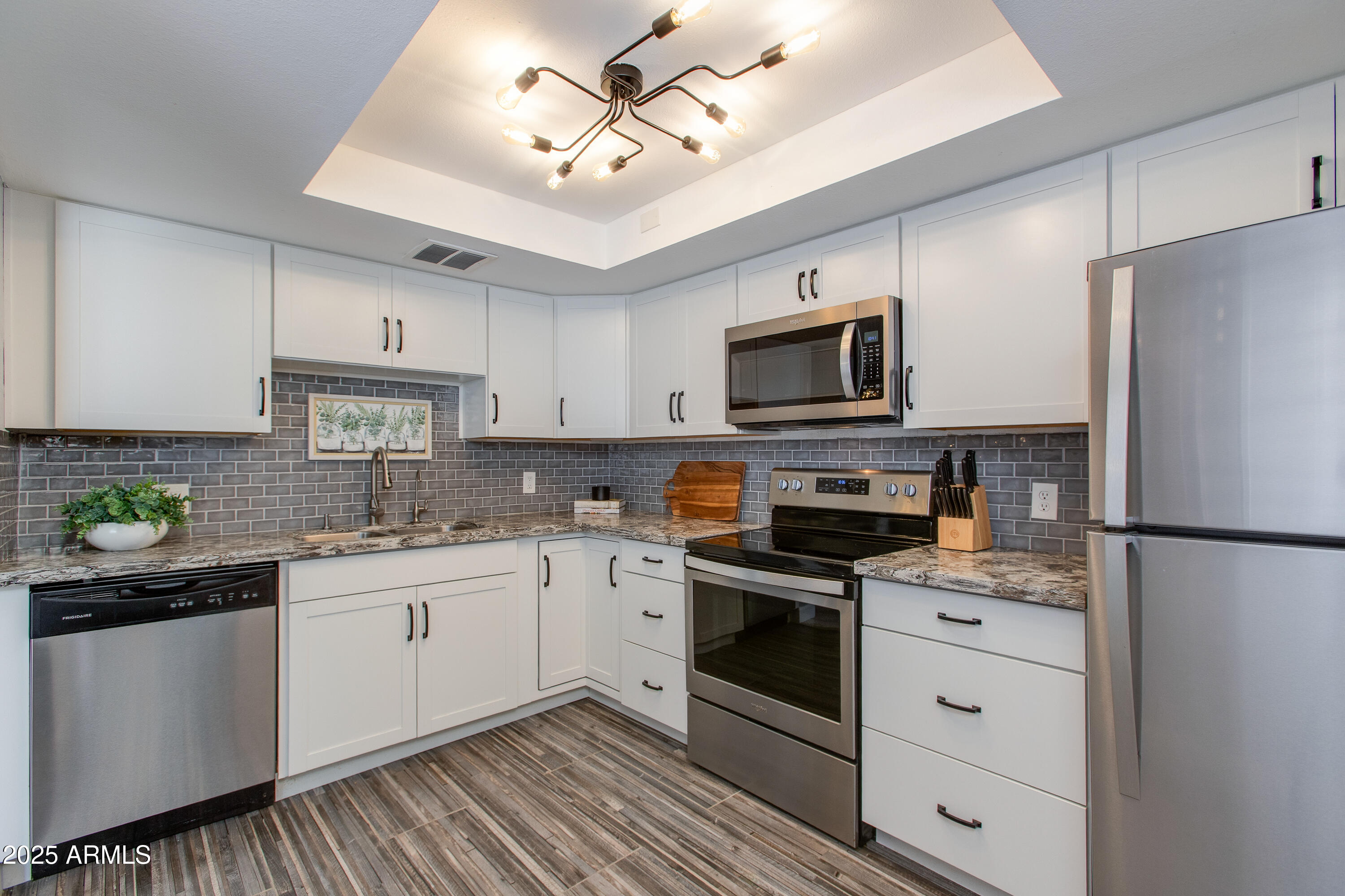 4201 E CAMELBACK Road, 41