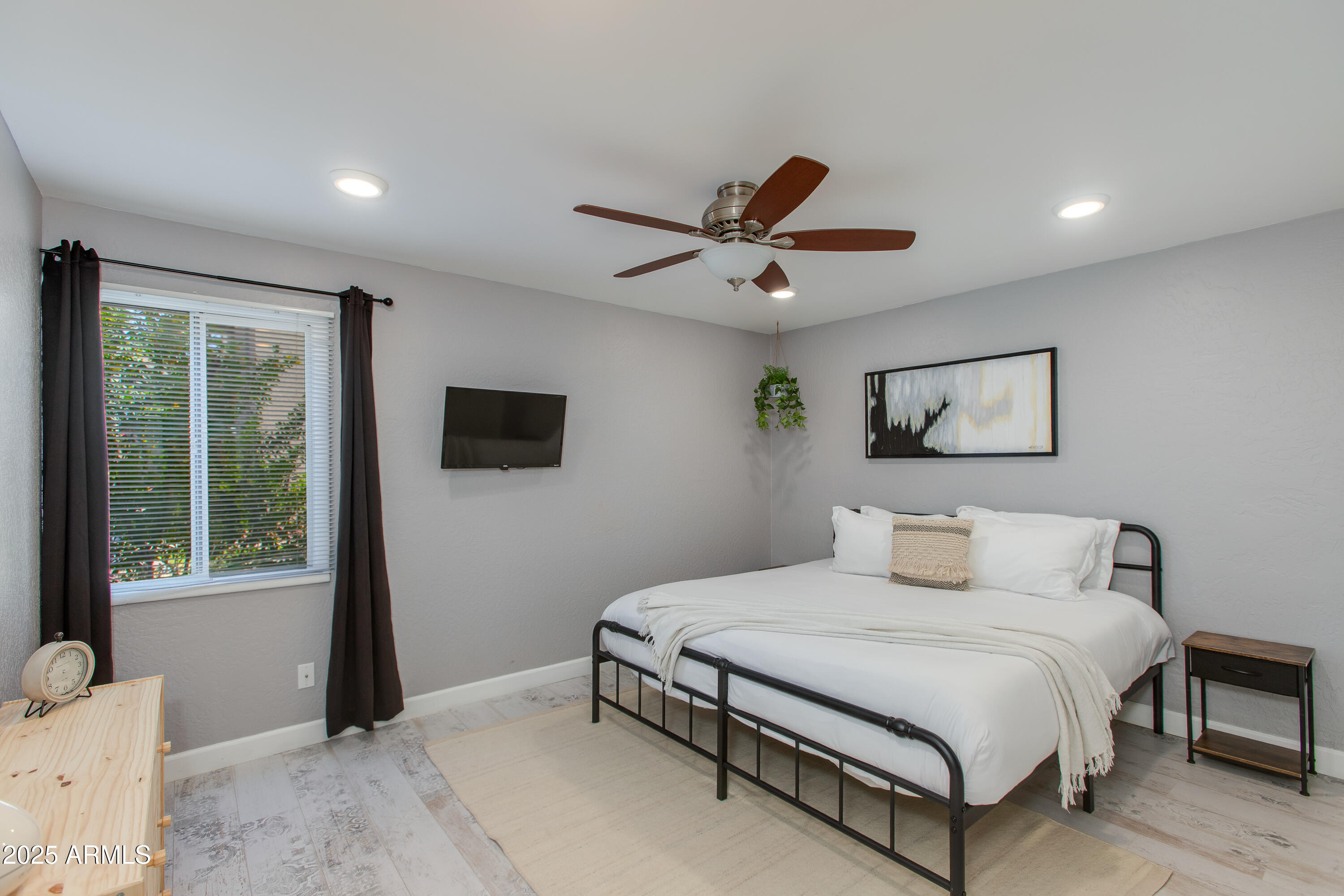 4201 E CAMELBACK Road, 41