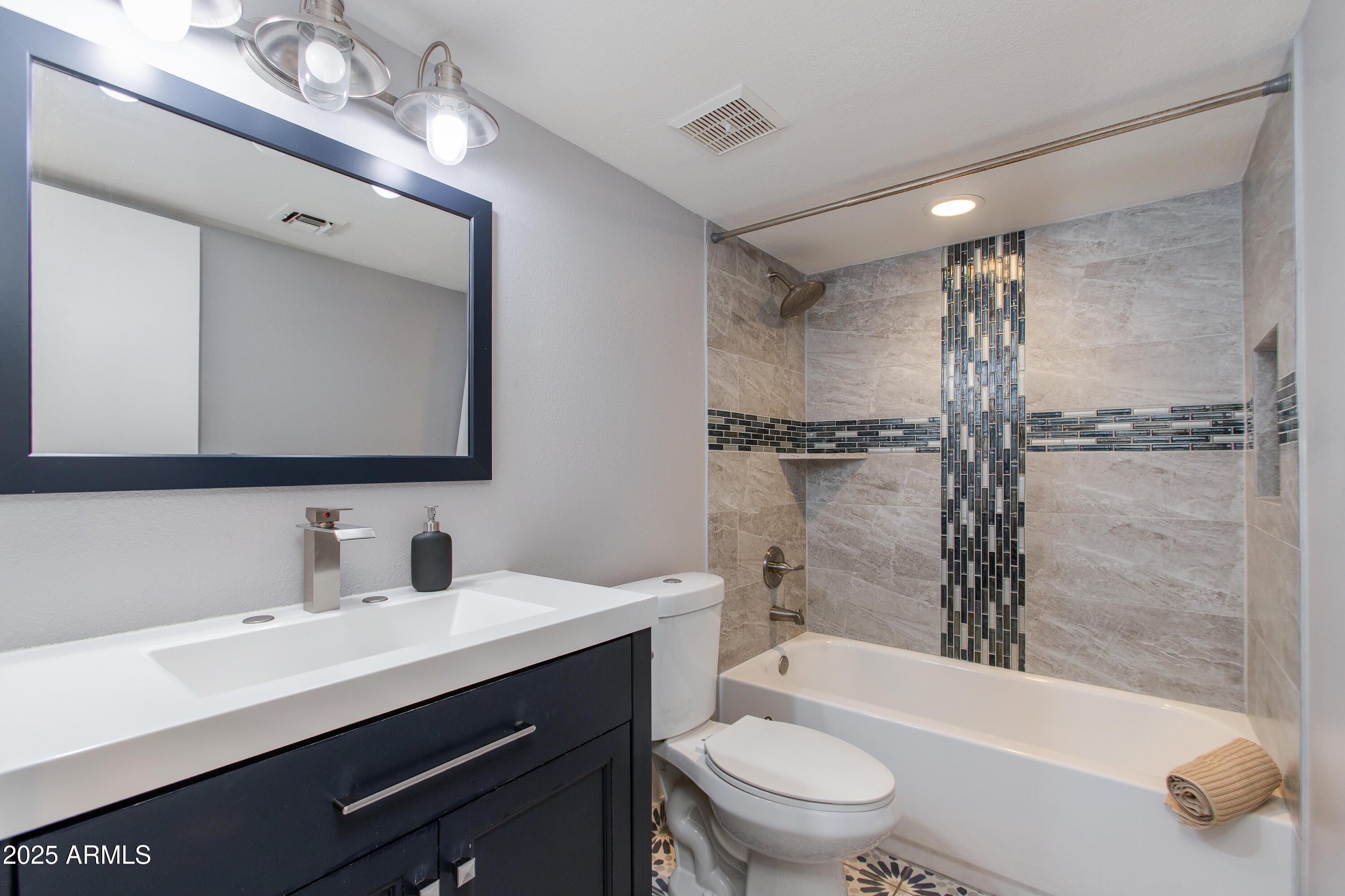 4201 E CAMELBACK Road, 41