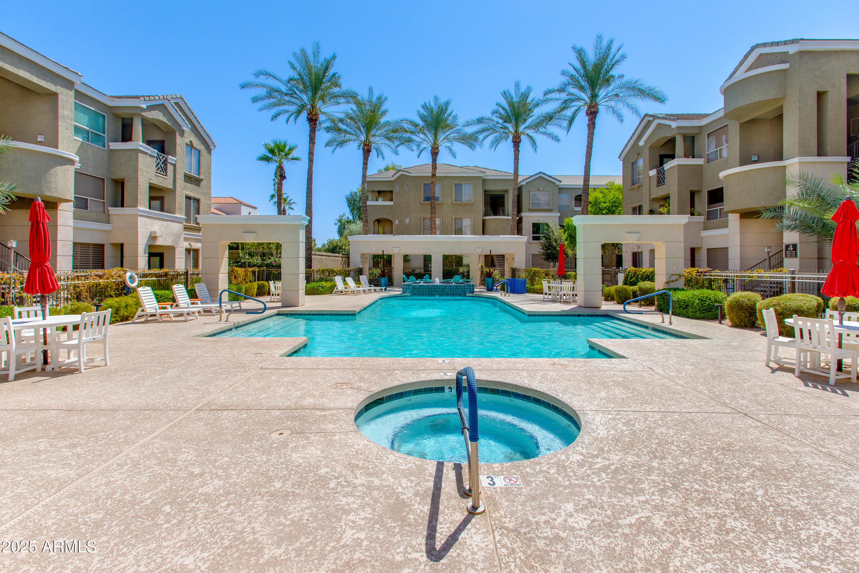 5303 N 7TH Street, 206