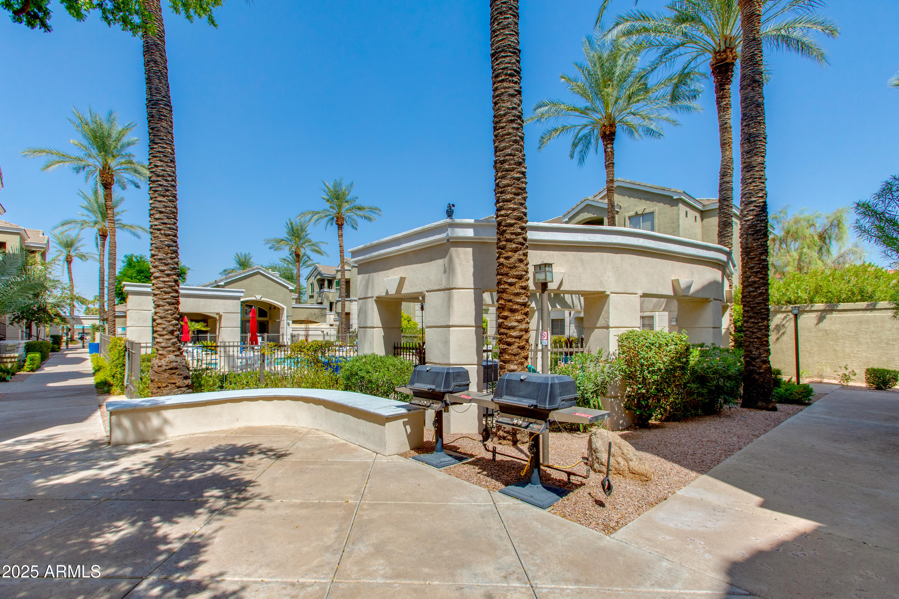 5303 N 7TH Street, 206