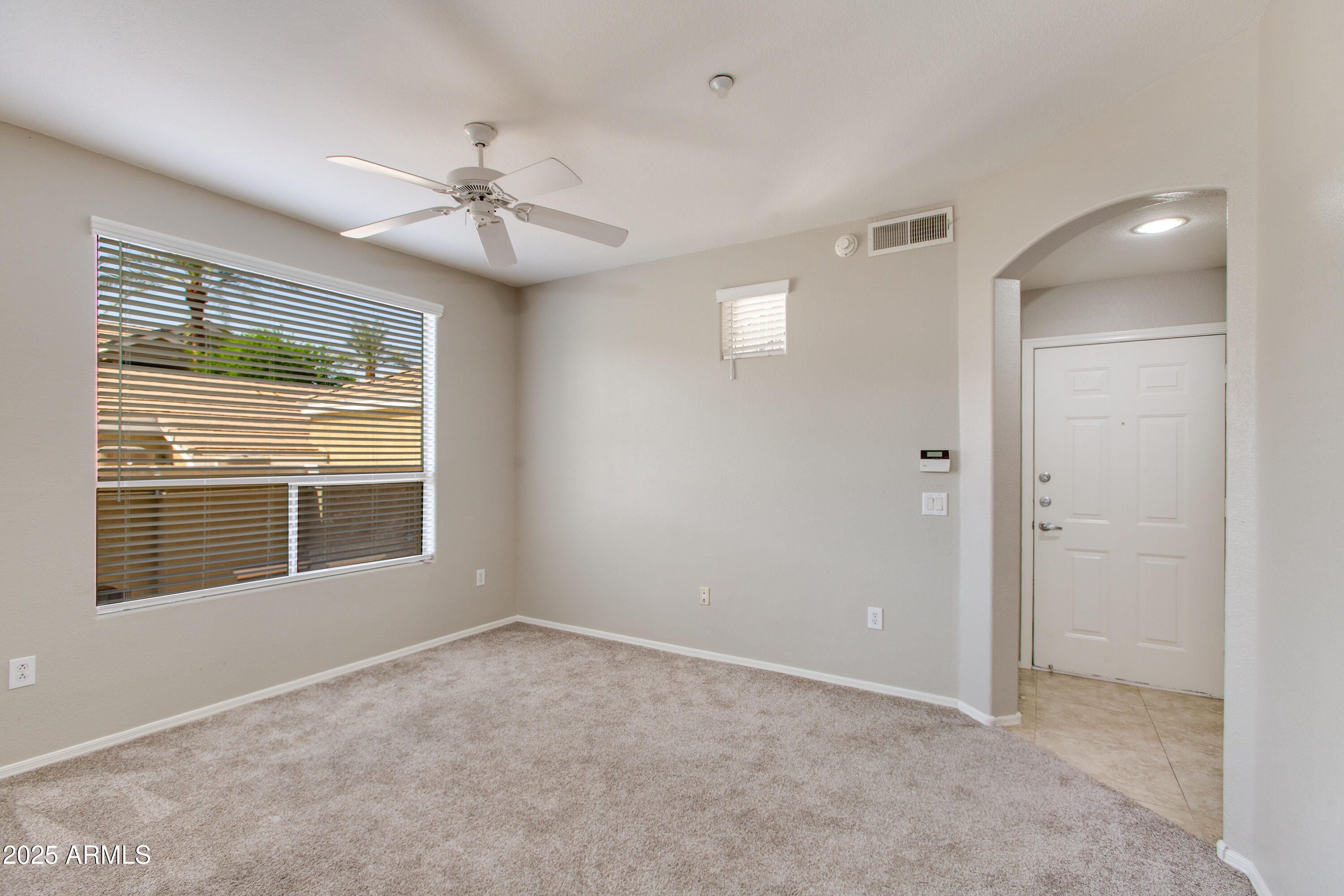 5303 N 7TH Street, 206