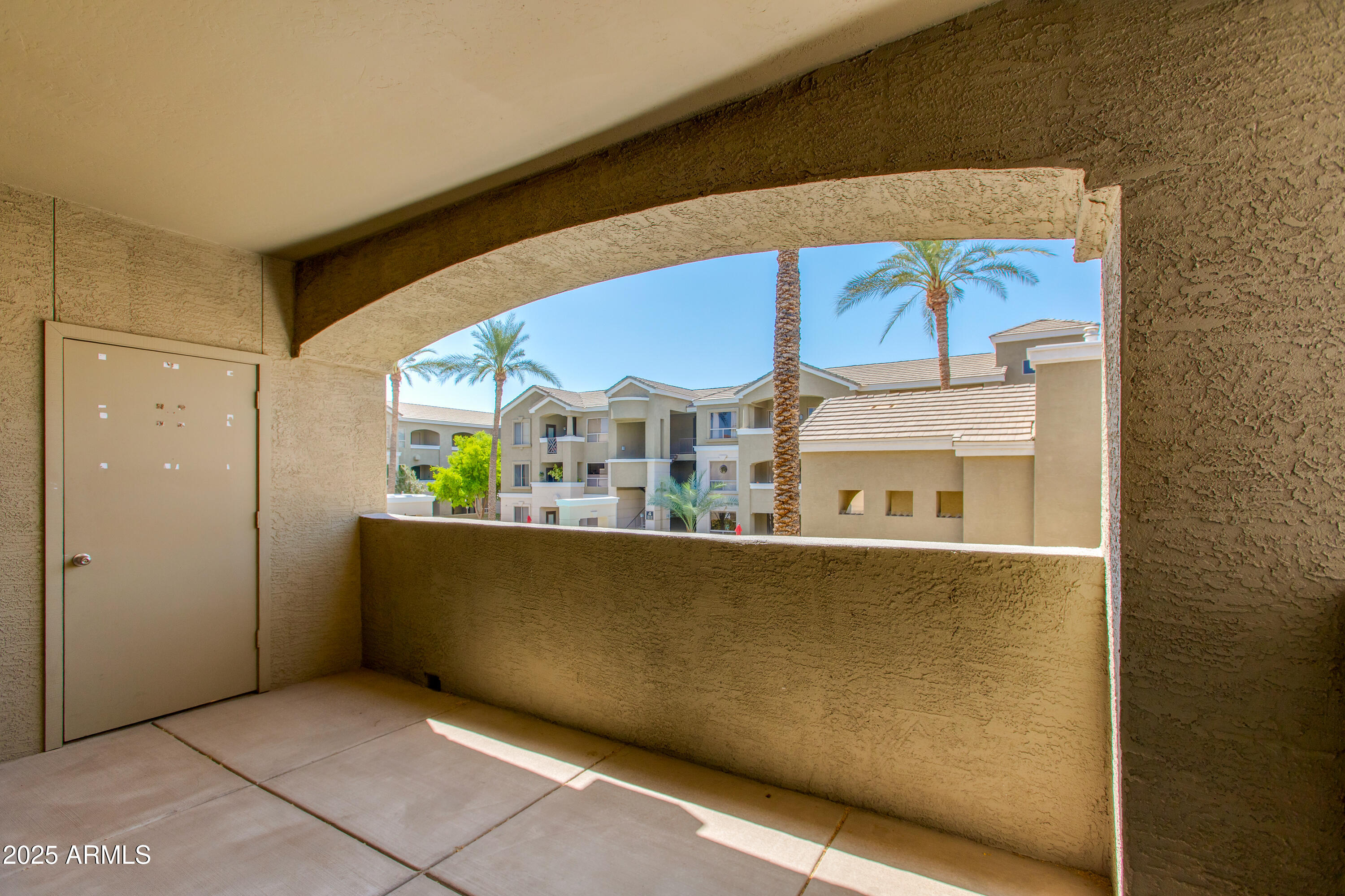 5303 N 7TH Street, 206