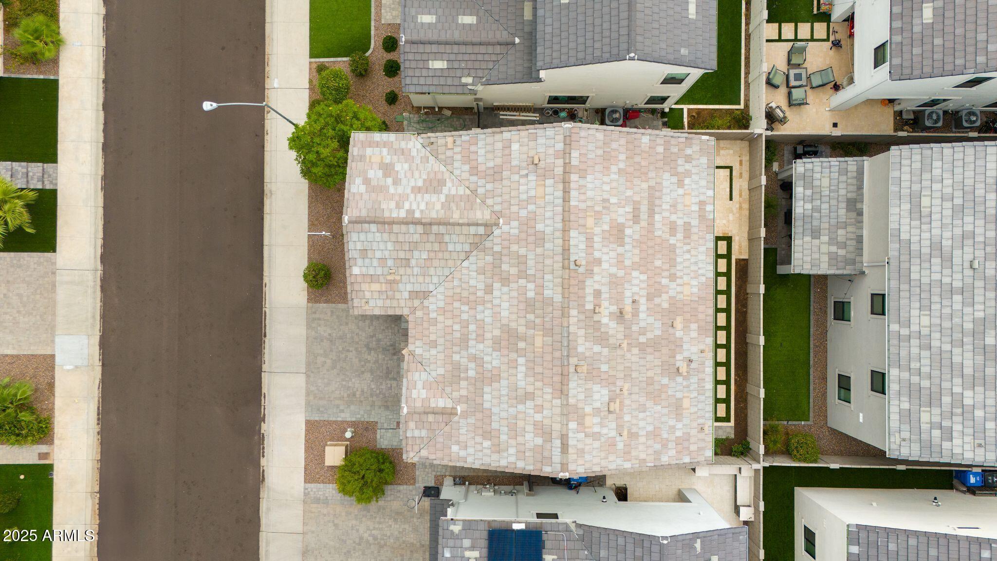 4819 E PADDOCK Place