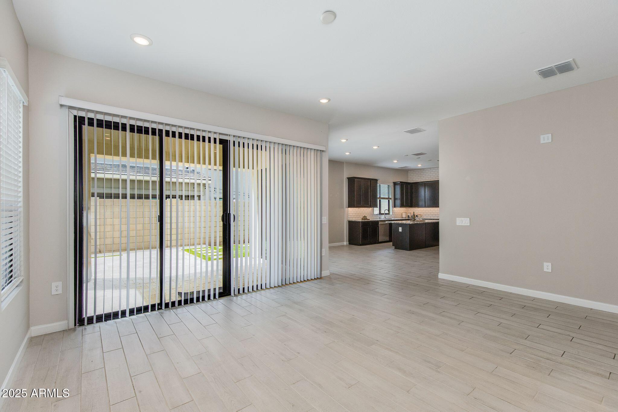 4819 E PADDOCK Place