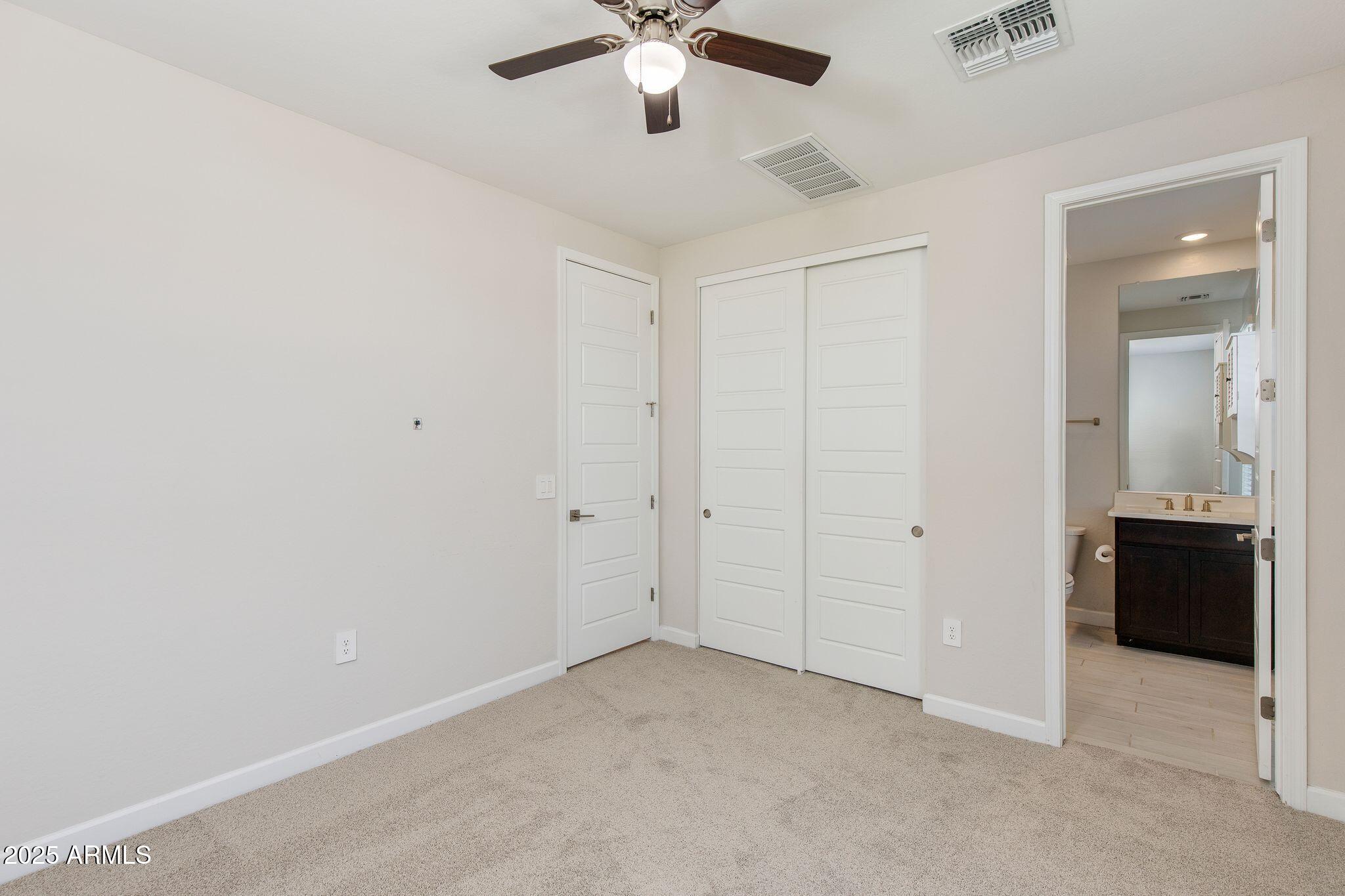 4819 E PADDOCK Place