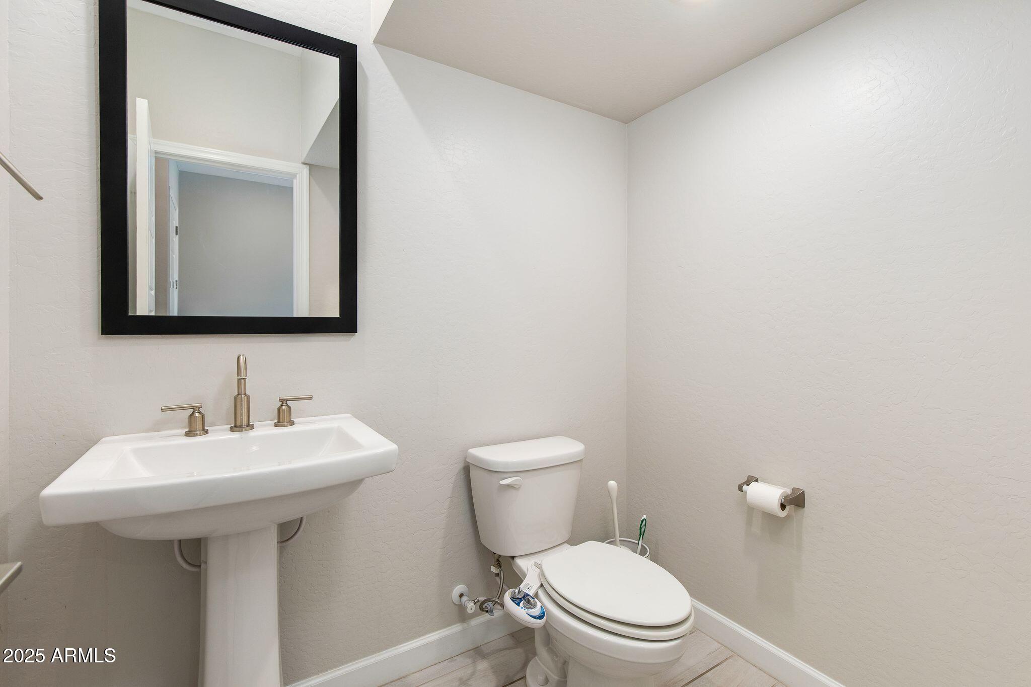 4819 E PADDOCK Place