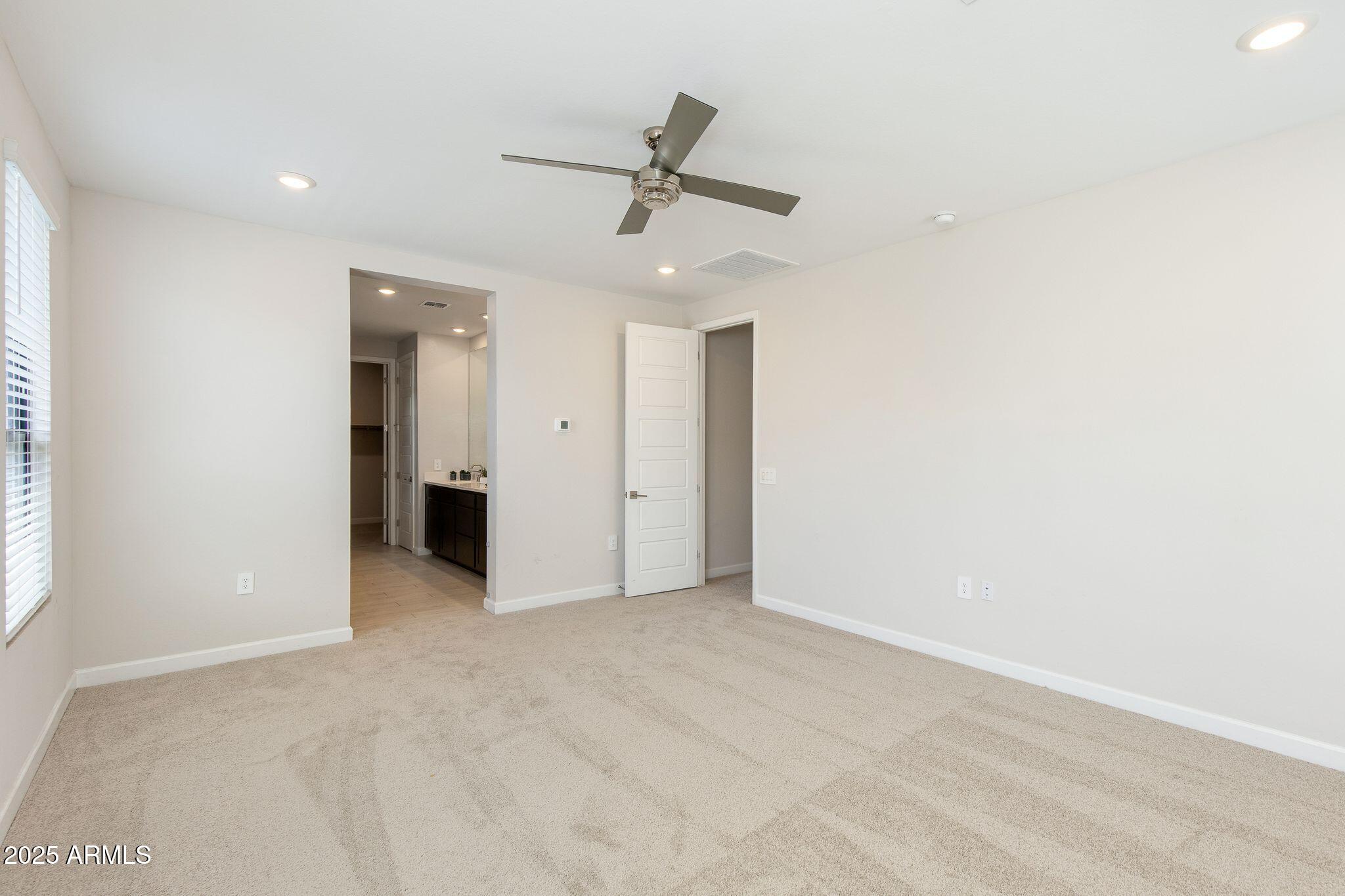 4819 E PADDOCK Place