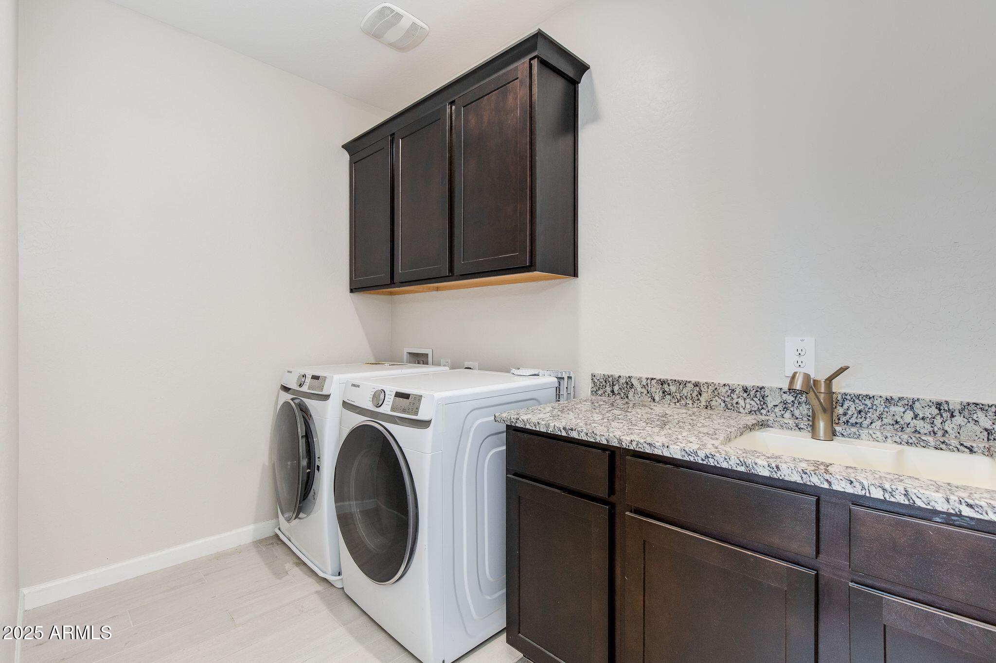 4819 E PADDOCK Place