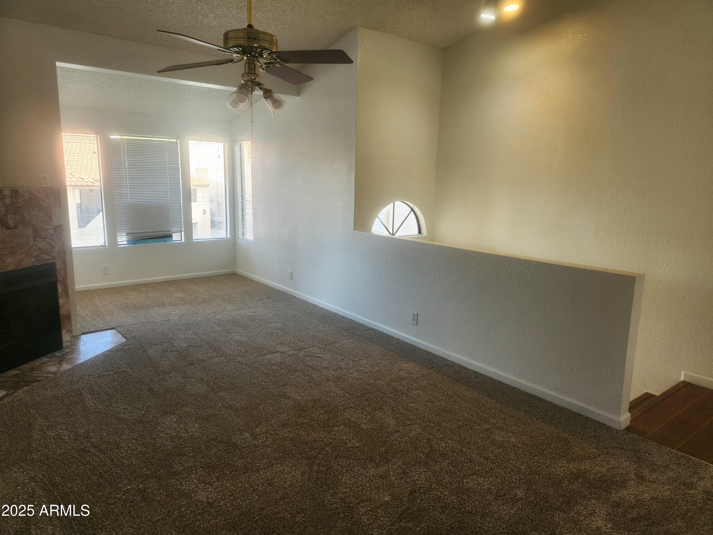 1820 E MORTEN Avenue, 207