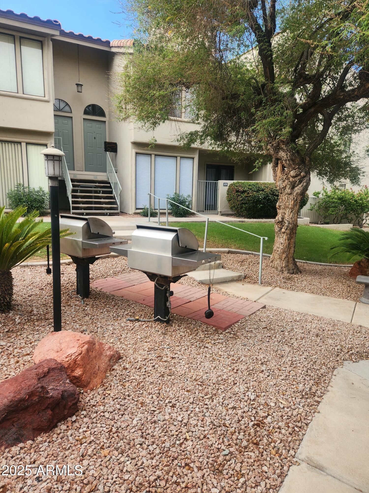 1820 E MORTEN Avenue, 207