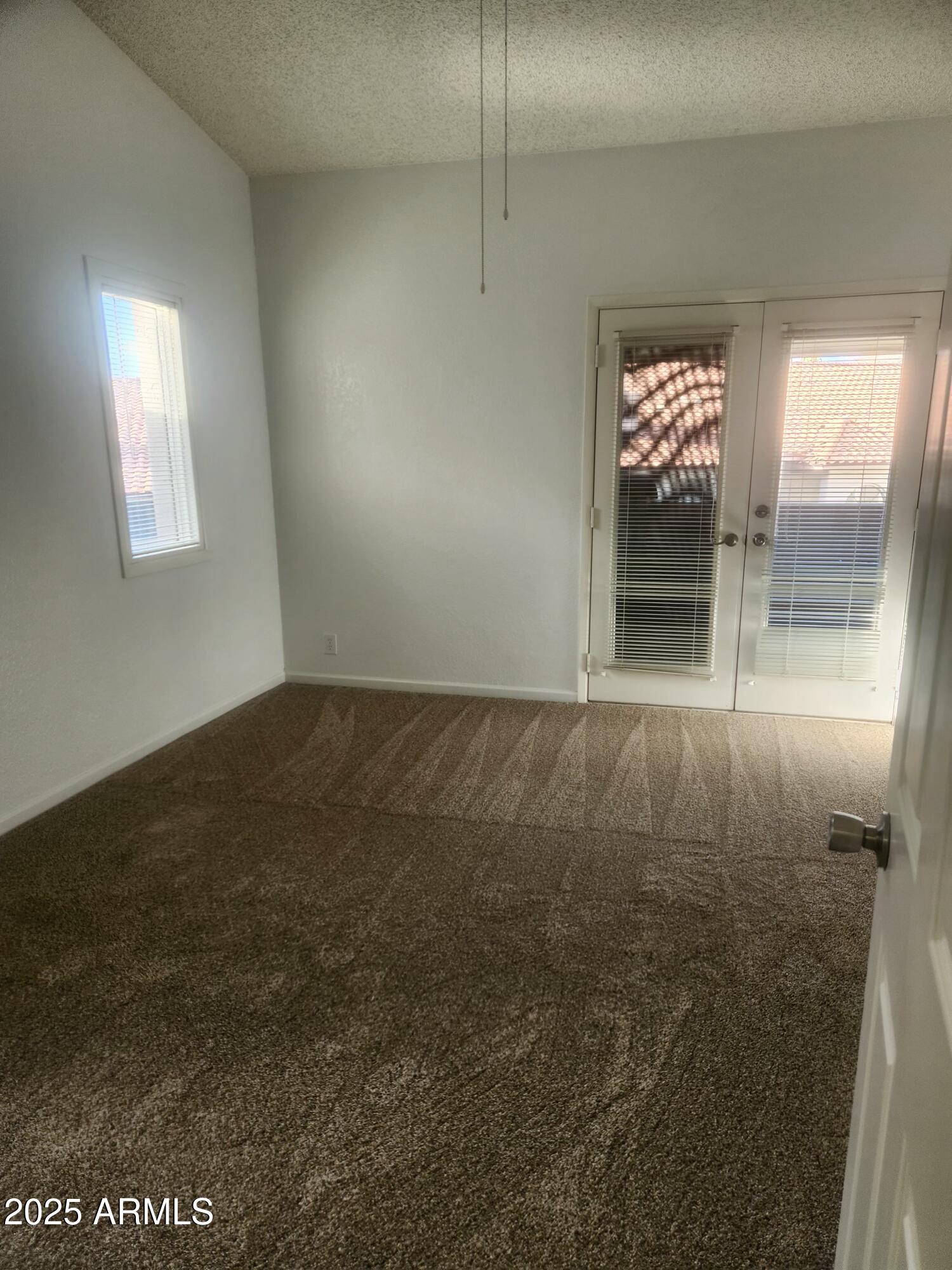 1820 E MORTEN Avenue, 207