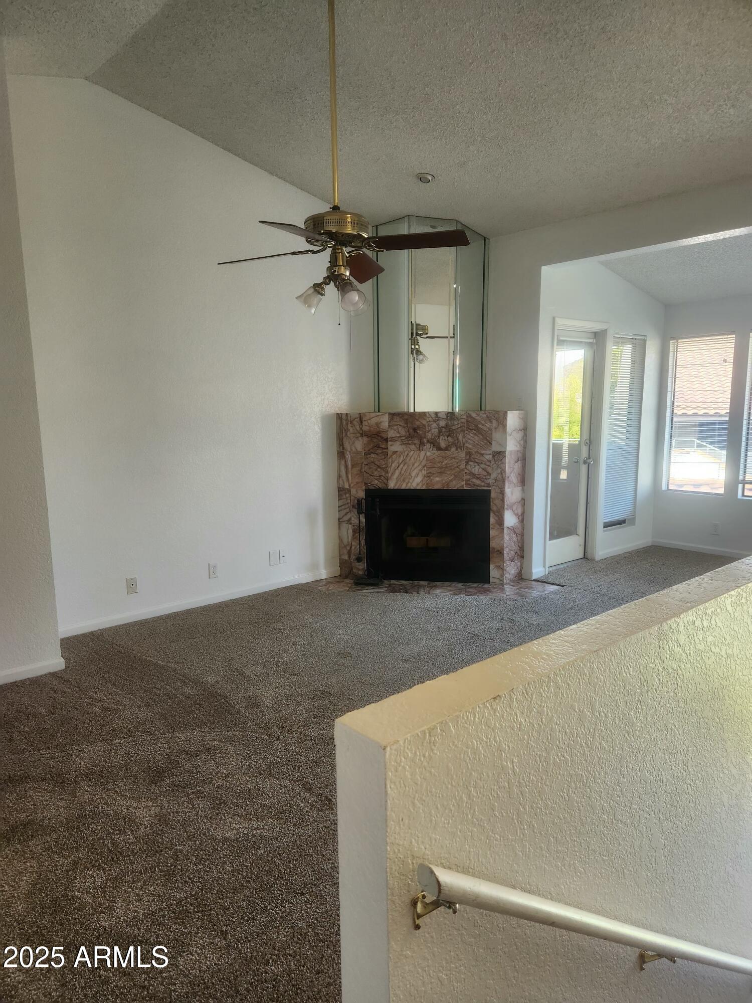 1820 E MORTEN Avenue, 207