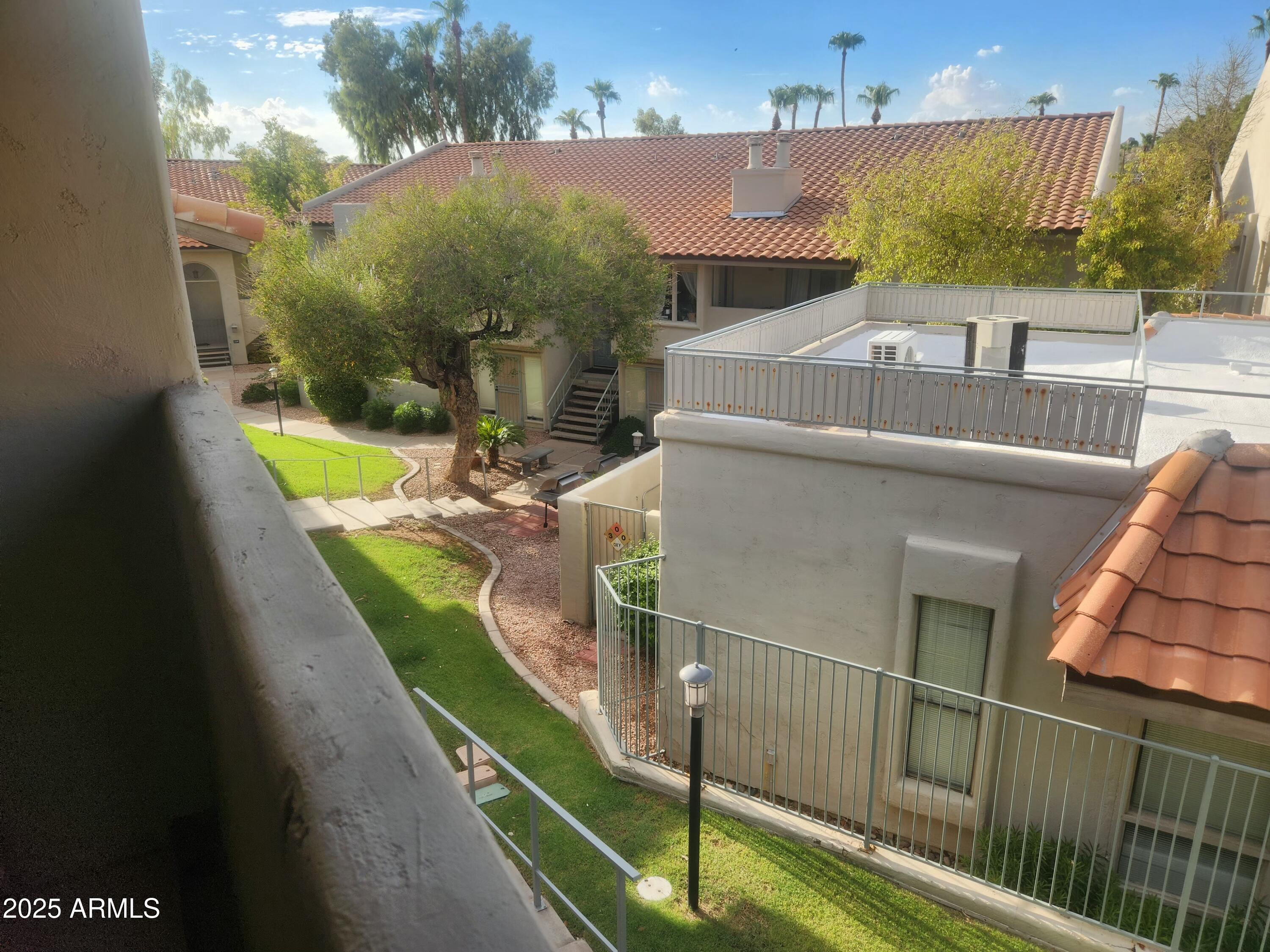 1820 E MORTEN Avenue, 207