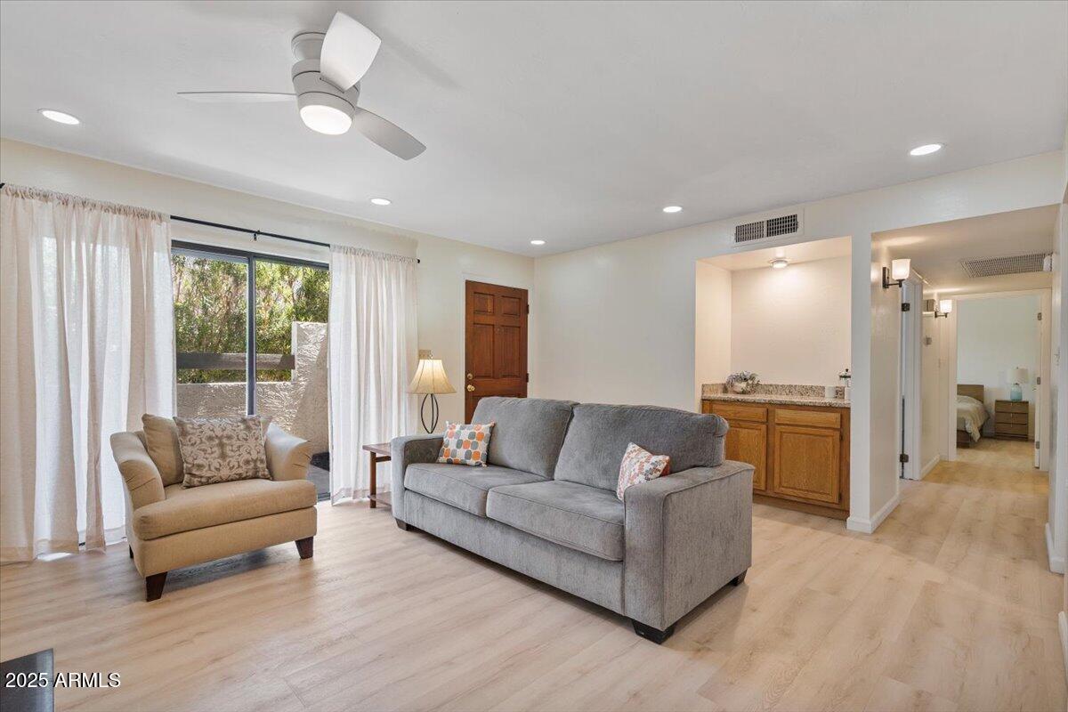 2959 N 68TH Place, 103