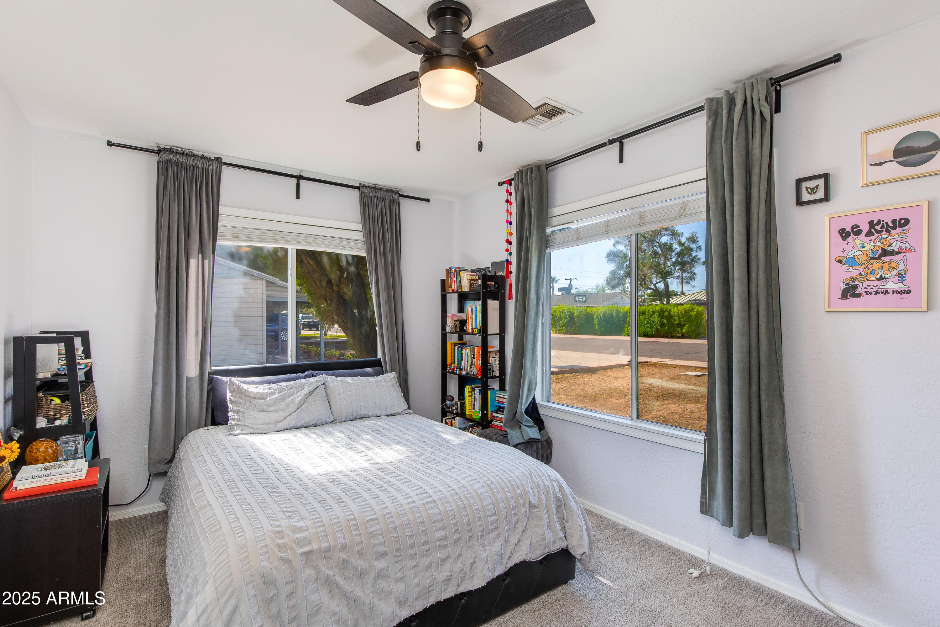 1221 E OREGON Avenue