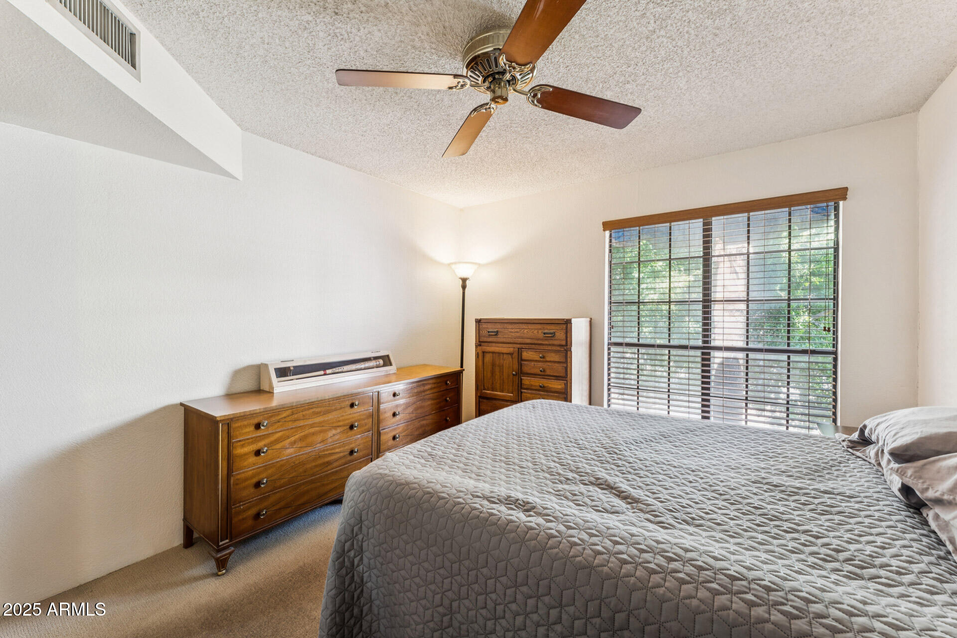 7557 N DREAMY DRAW Drive, 250