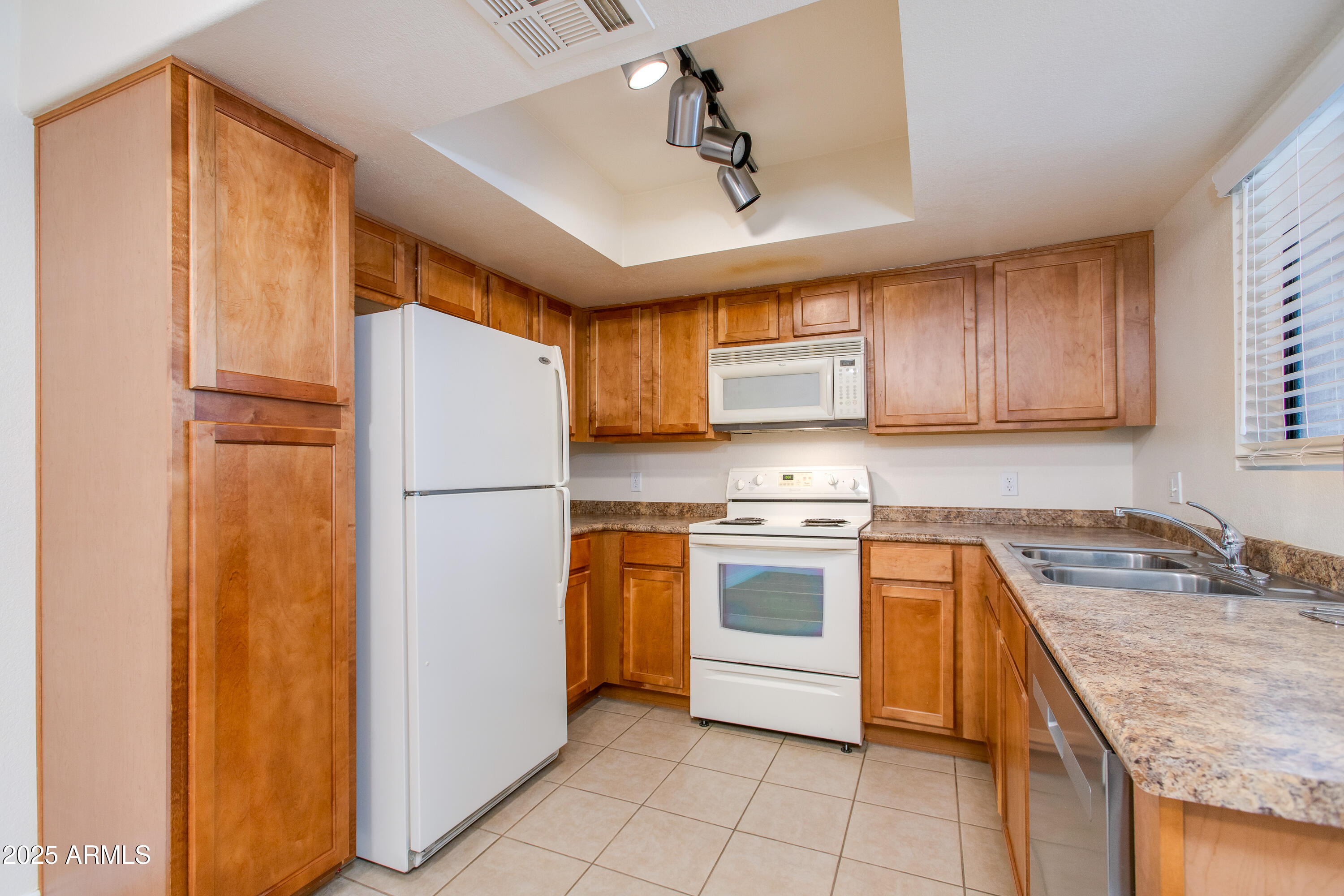 9990 N Scottsdale Road, 1038