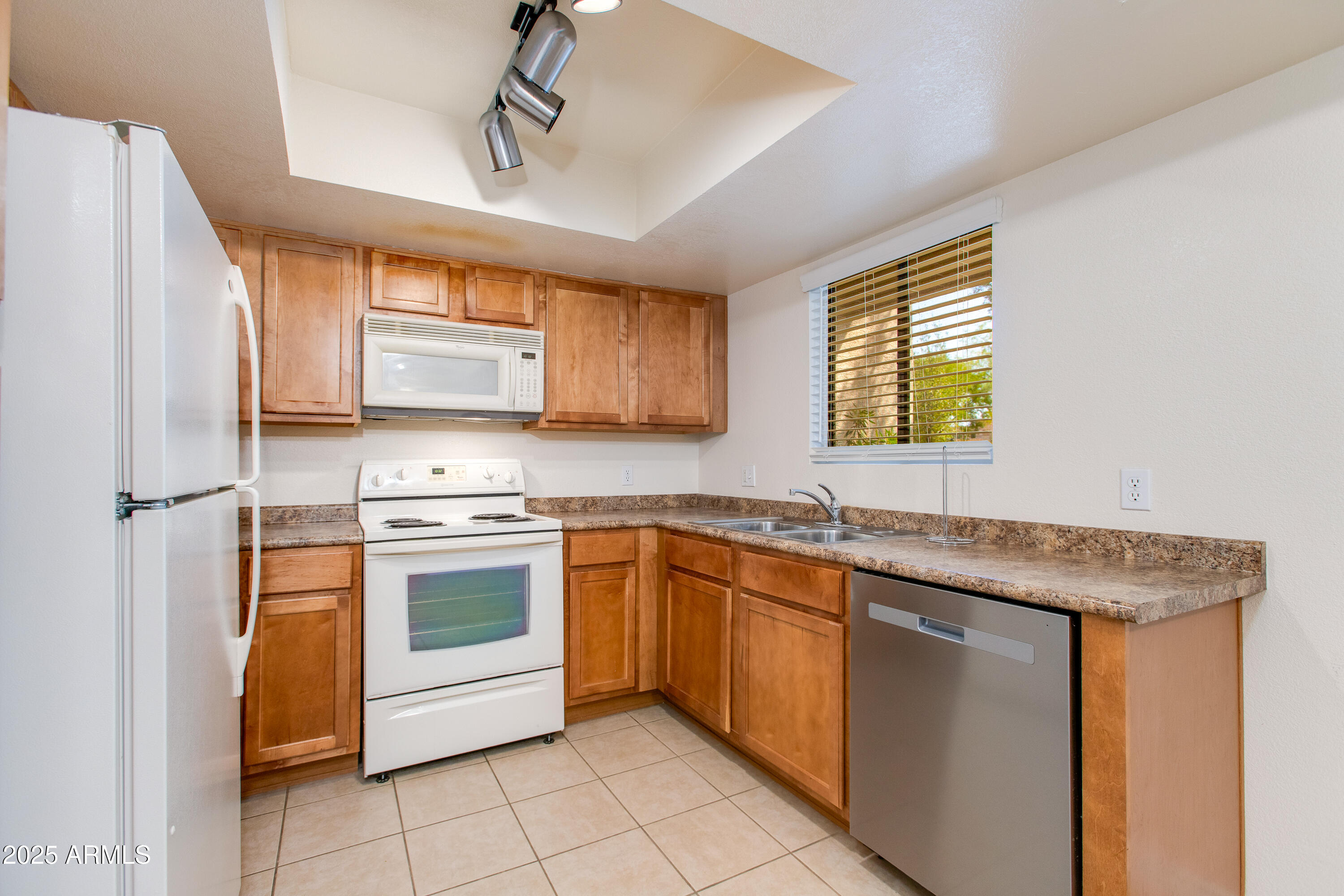 9990 N Scottsdale Road, 1038