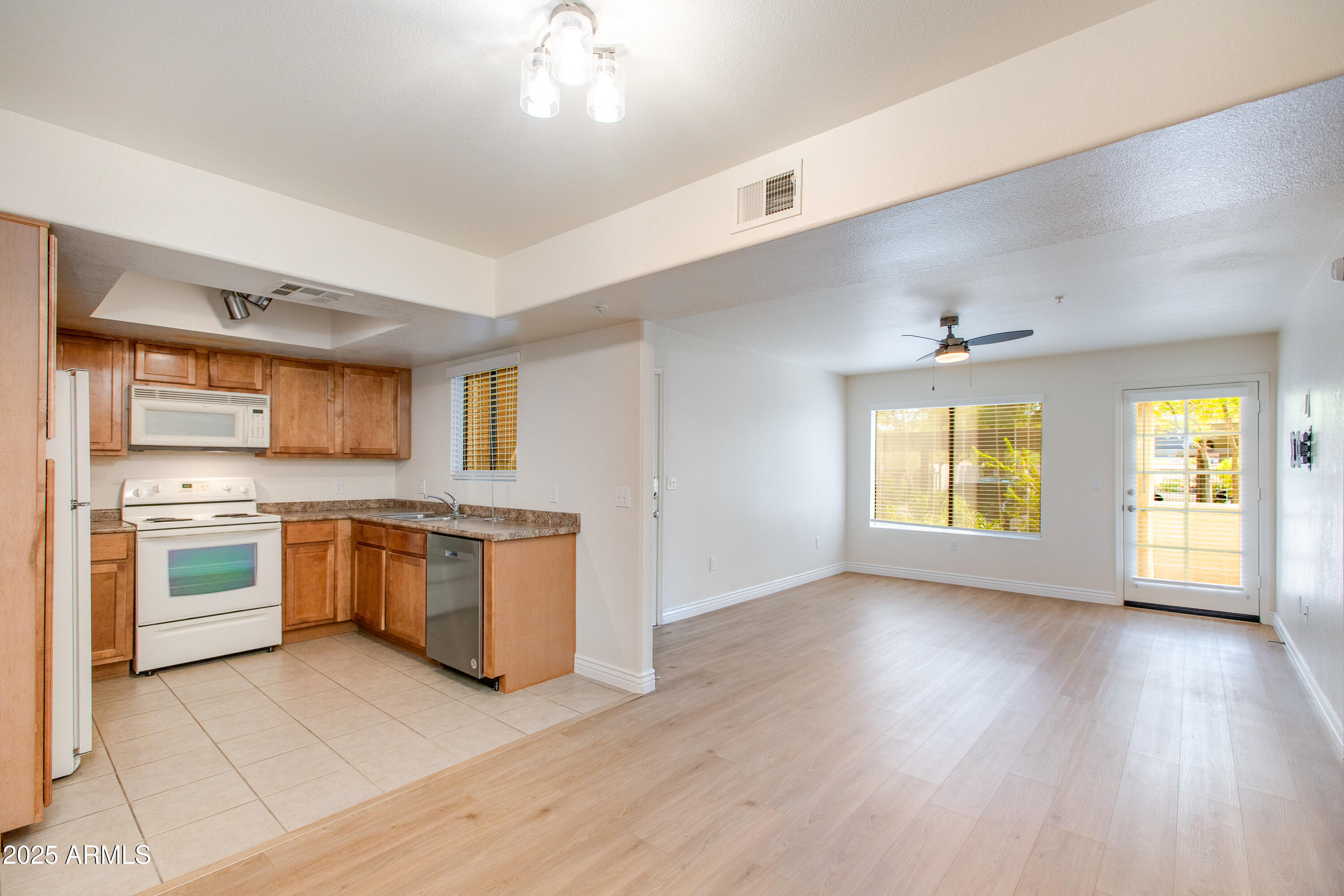 9990 N Scottsdale Road, 1038