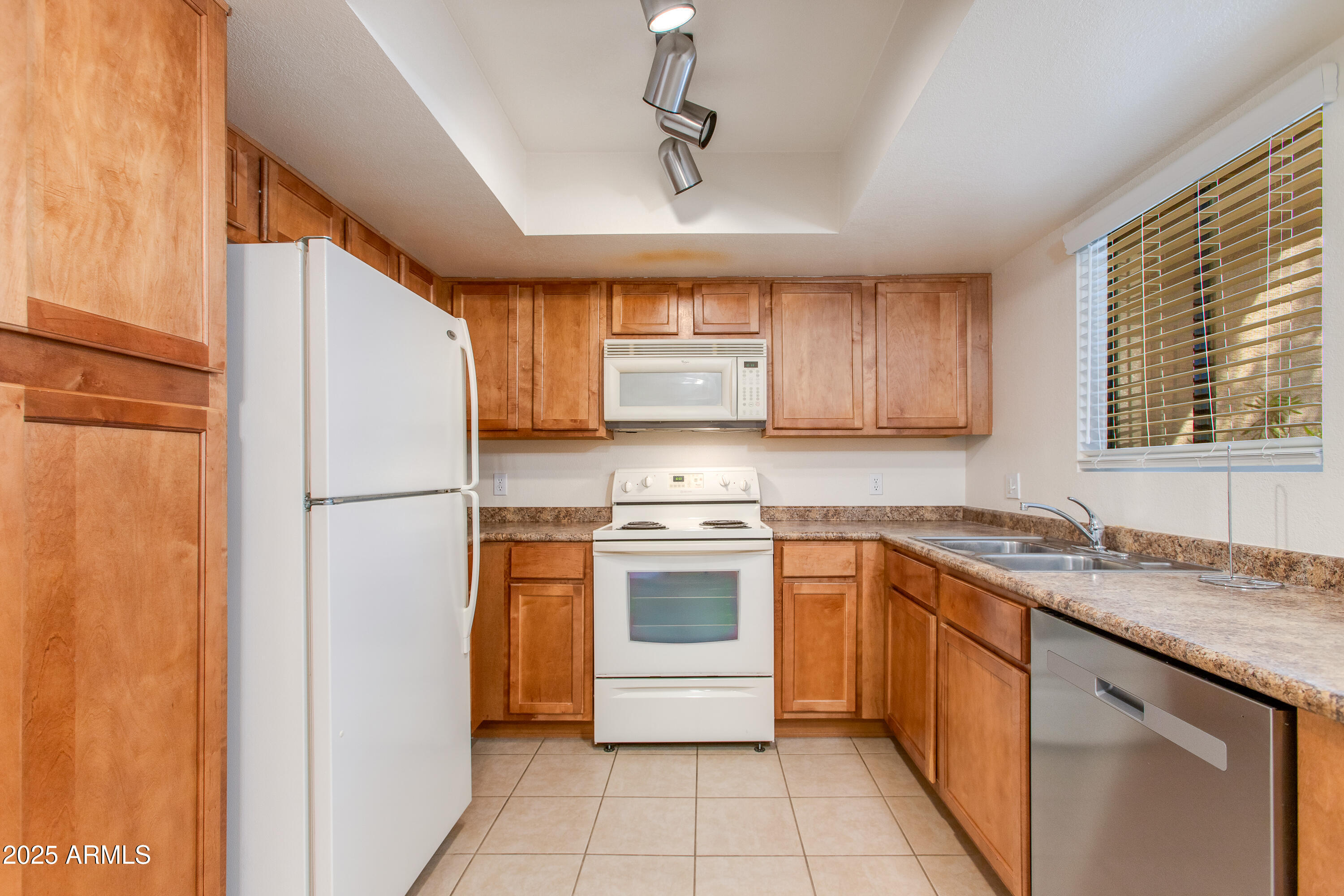 9990 N Scottsdale Road, 1038