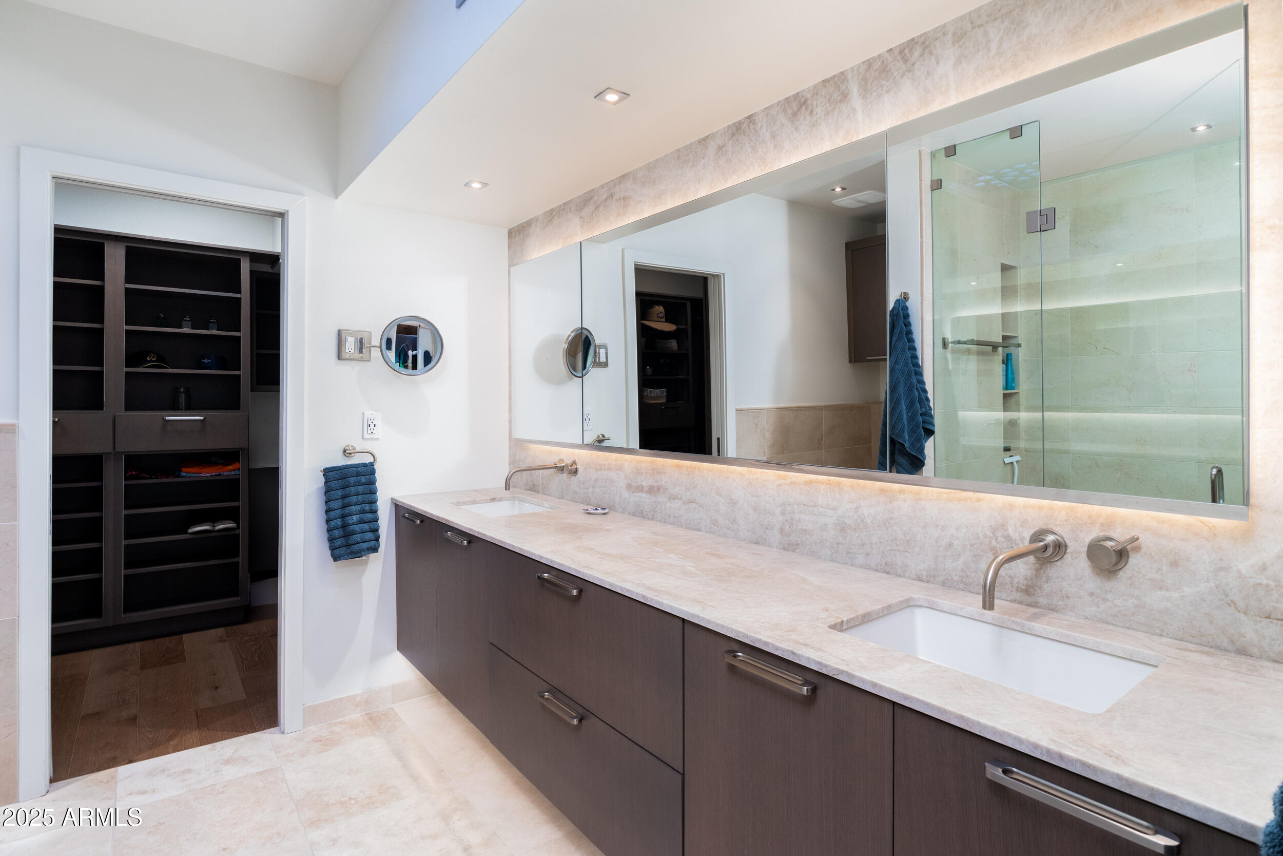 7500 E MCCORMICK Parkway, 32